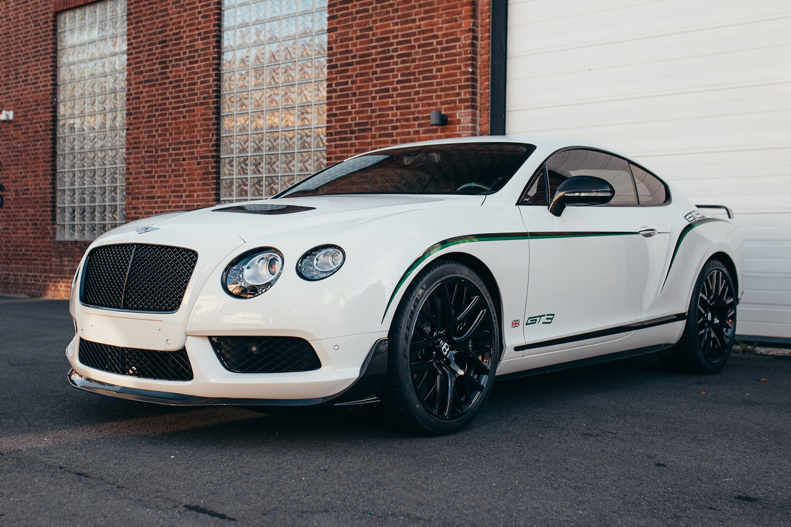 2015 BENTLEY CONTINENTAL GT3-R - 8,168 KM