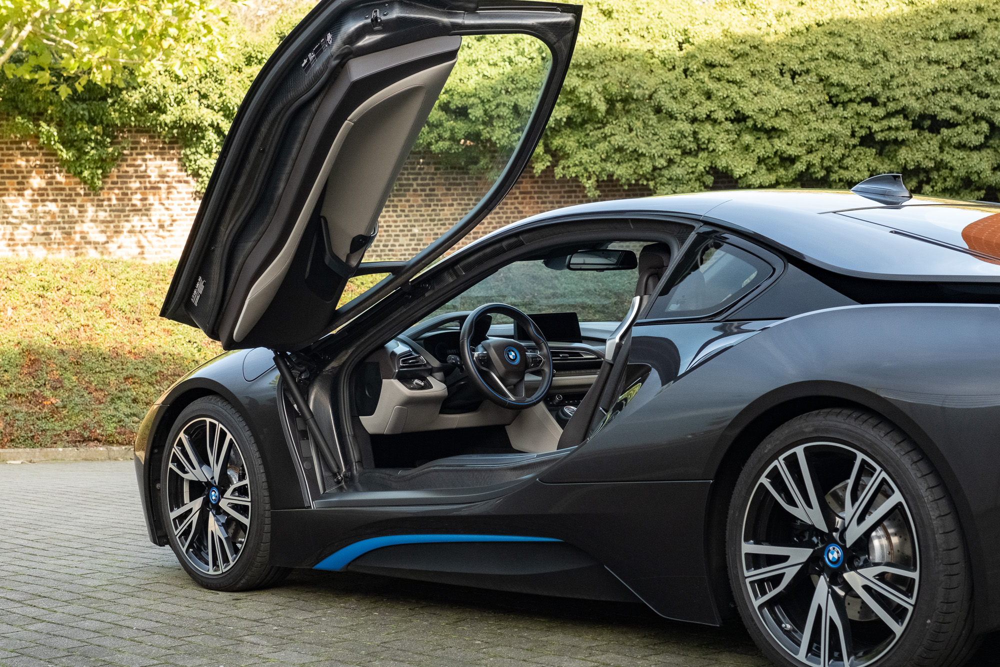 2015 BMW I8 - VAT Q