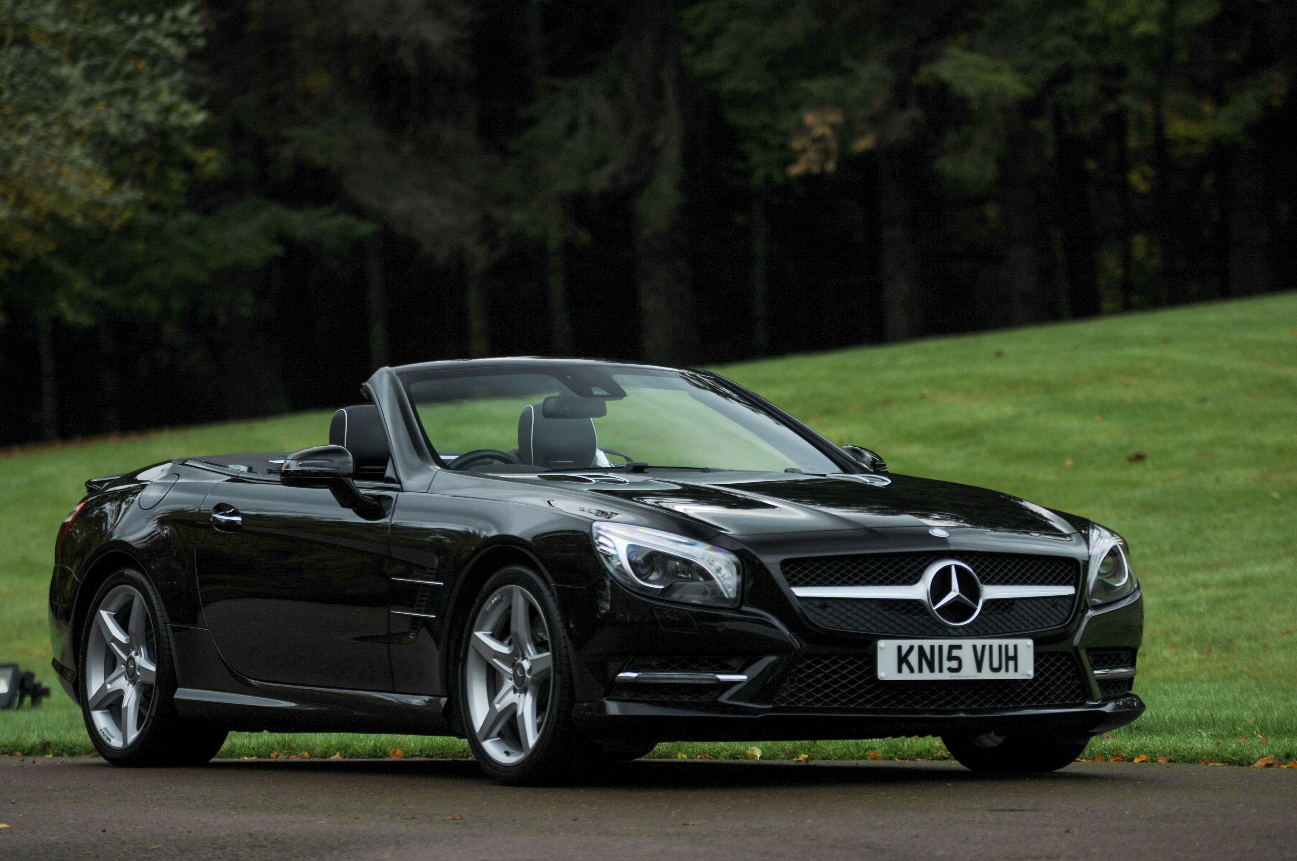 2015 MERCEDES-BENZ (R231) SL400 AMG SPORT - 25,500 MILES