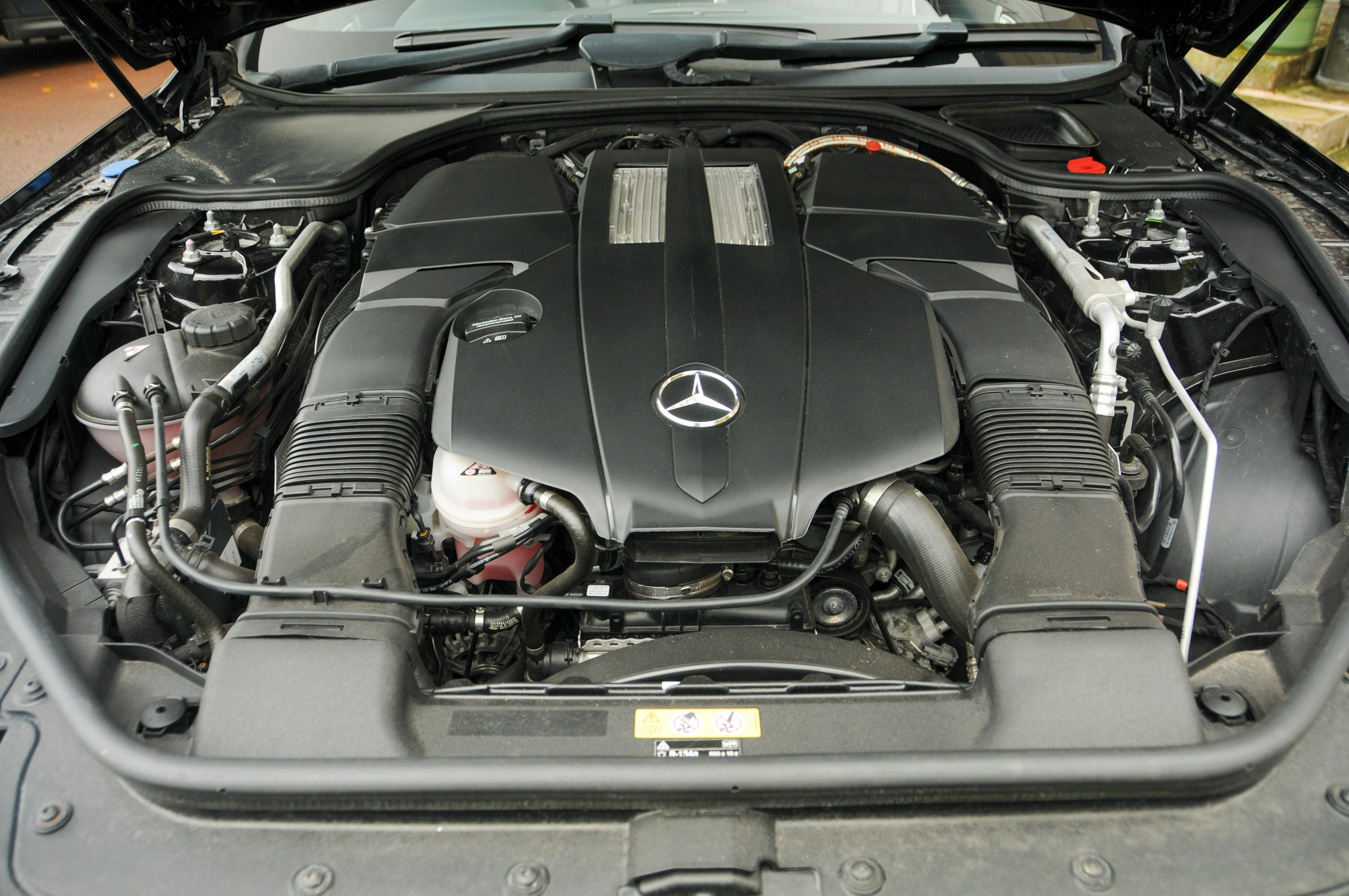 2015 MERCEDES-BENZ (R231) SL400 AMG SPORT - 25,500 MILES