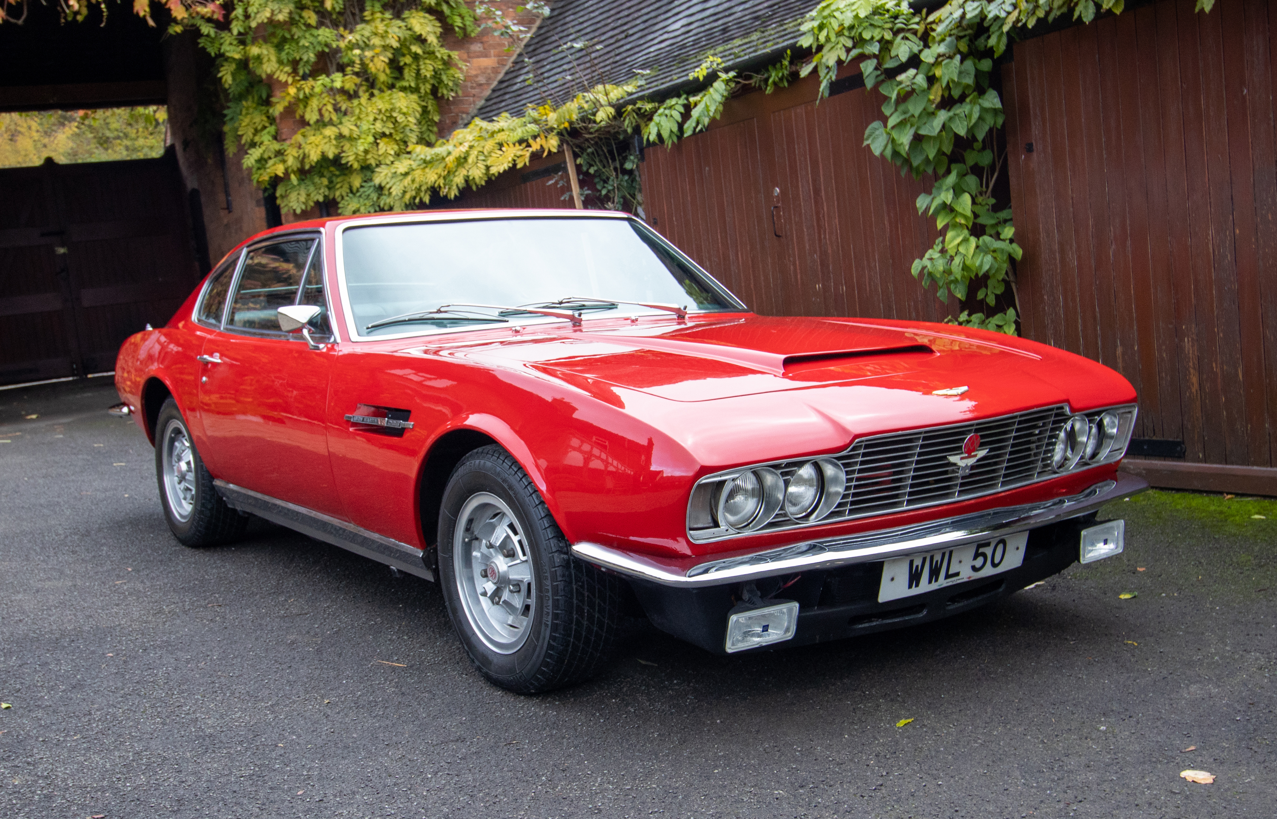 1971 ASTON MARTIN DBS V8