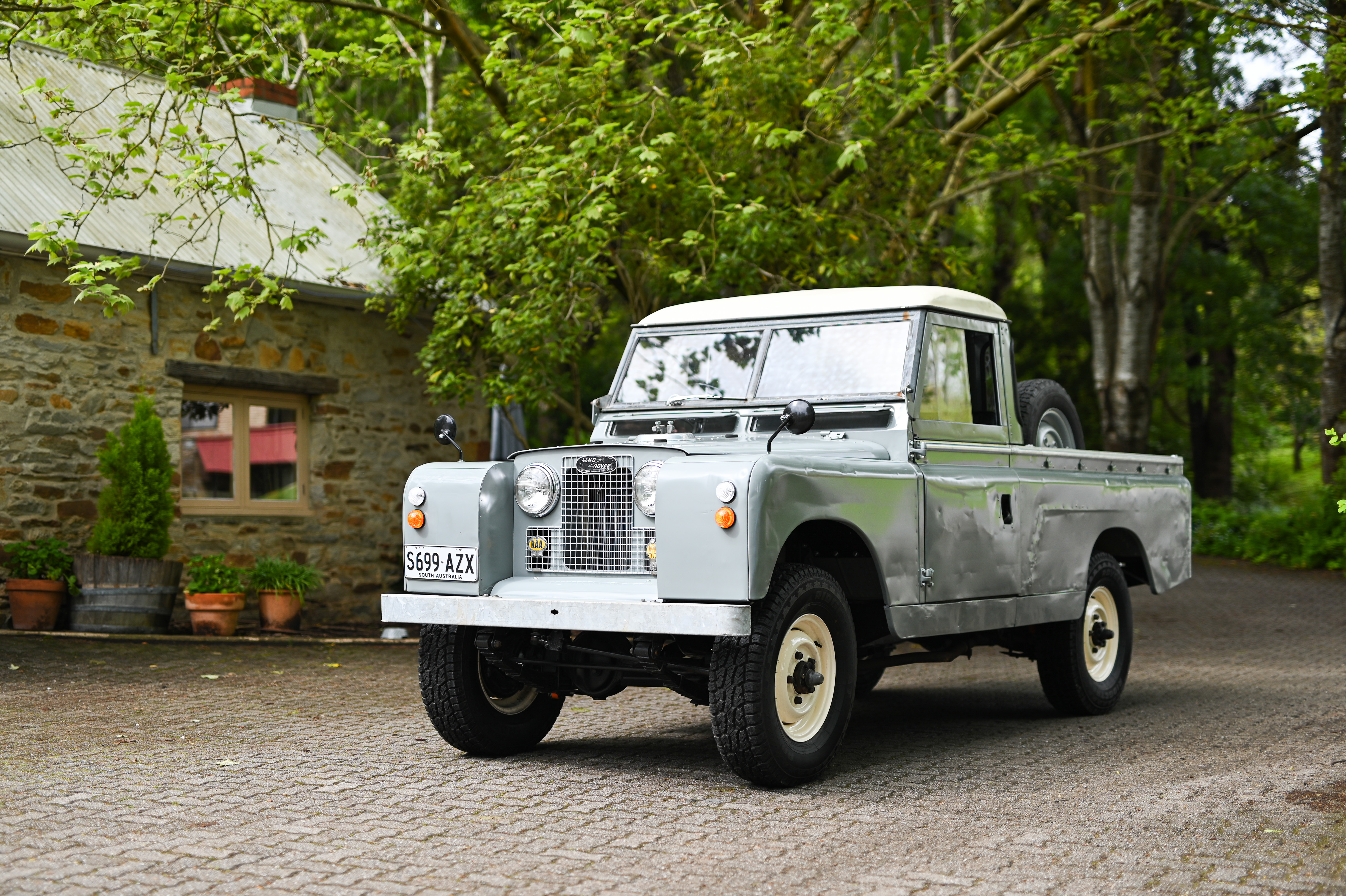 1962 LAND ROVER SERIES IIA 109