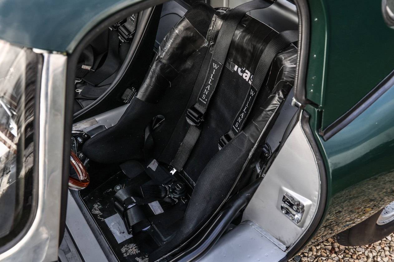  Jaguar E-type Roadster 3.8 semi-lightweight