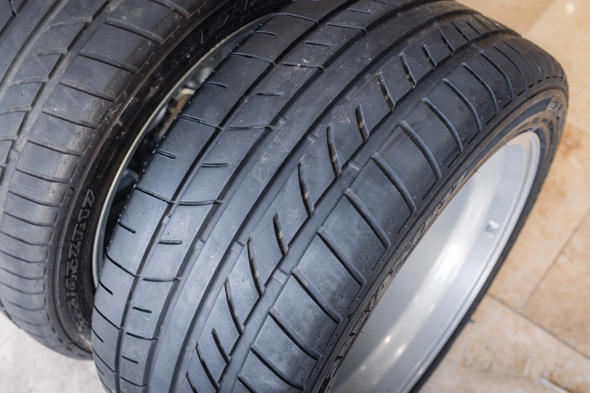 SET OF JAGUAR XJ220 WHEELS AND TYRES for sale by auction in Ripponden ...
