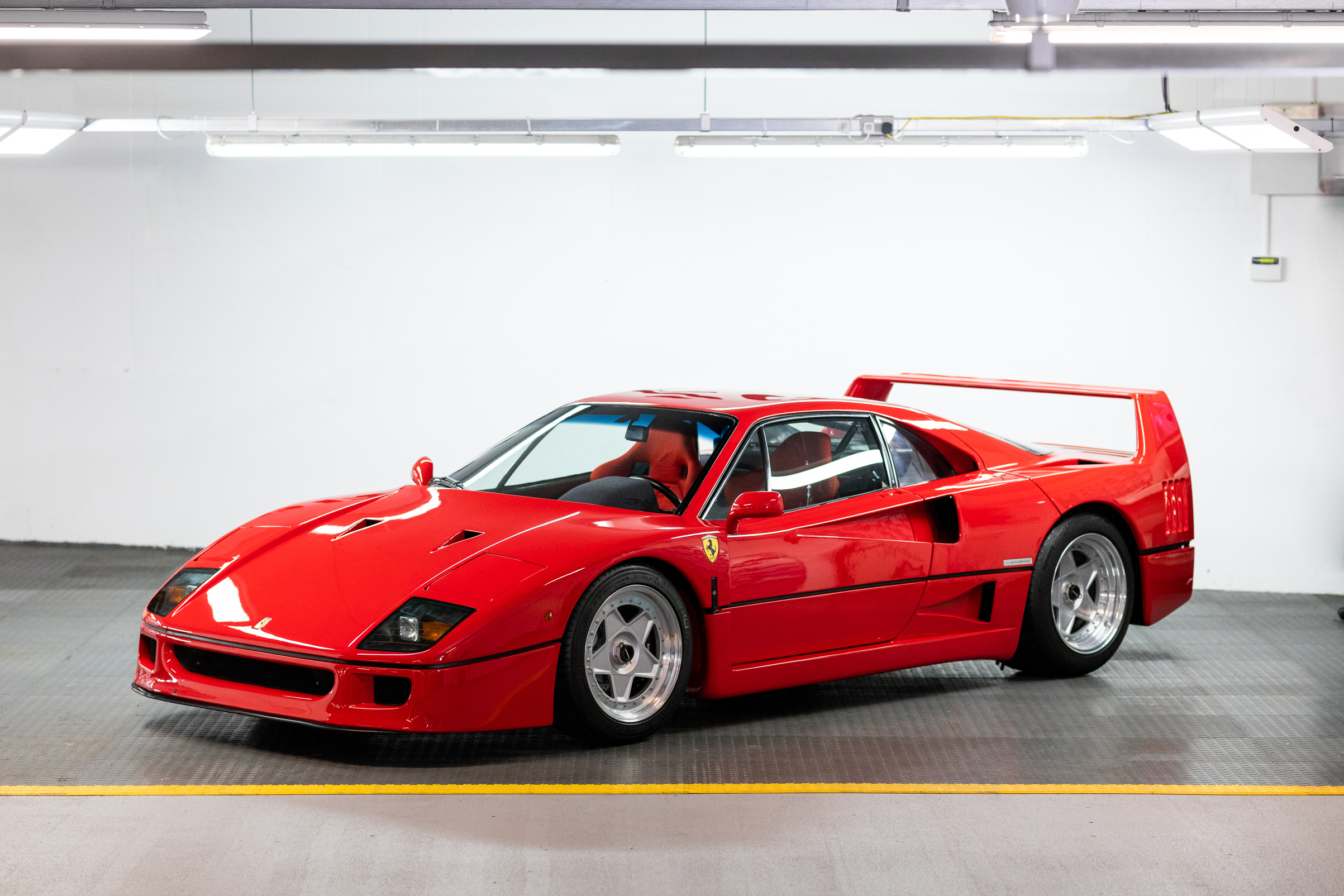 1990 FERRARI F40