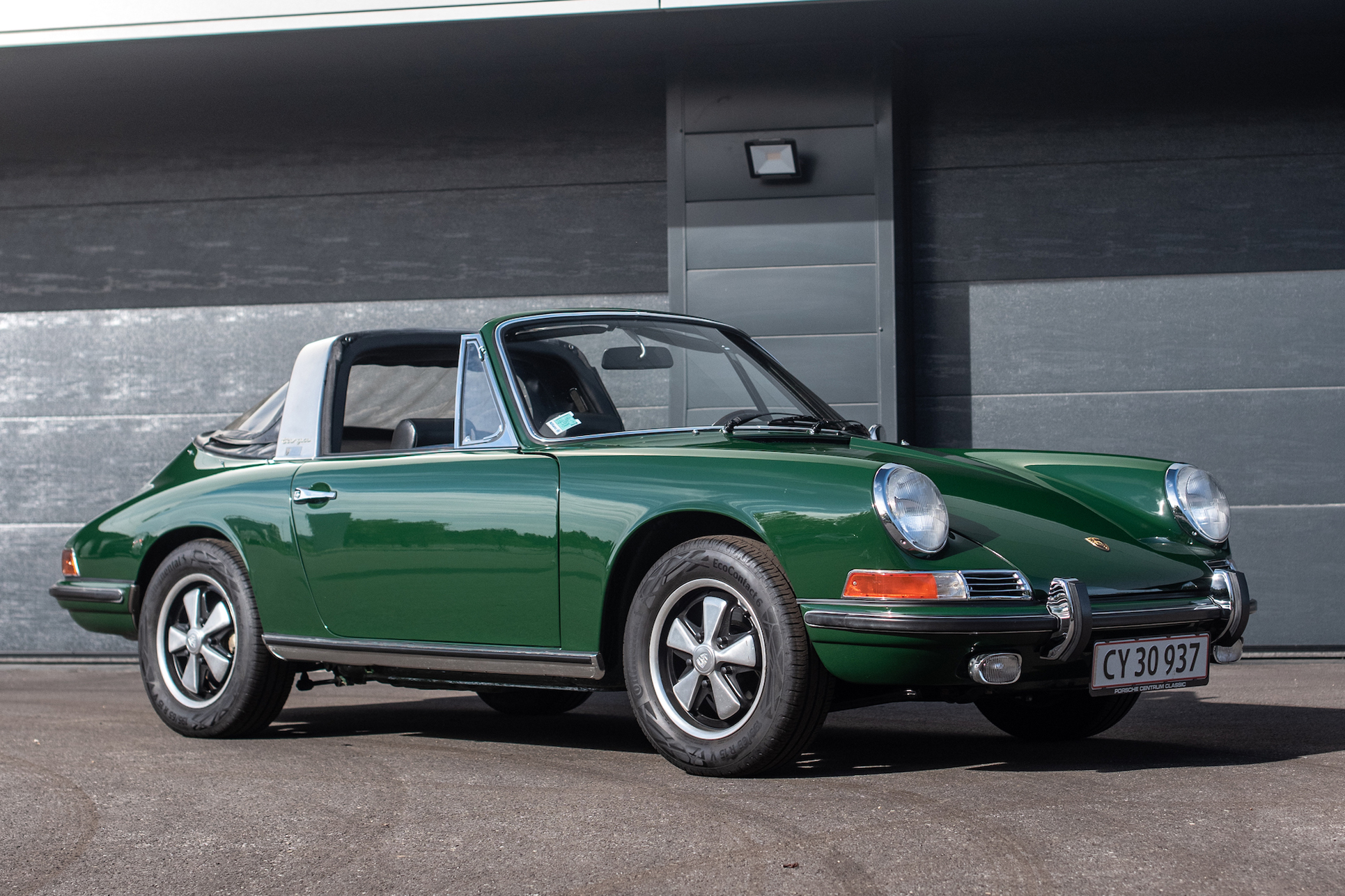 1968 PORSCHE 911 L TARGA 'SOFT WINDOW' - SPORTOMATIC