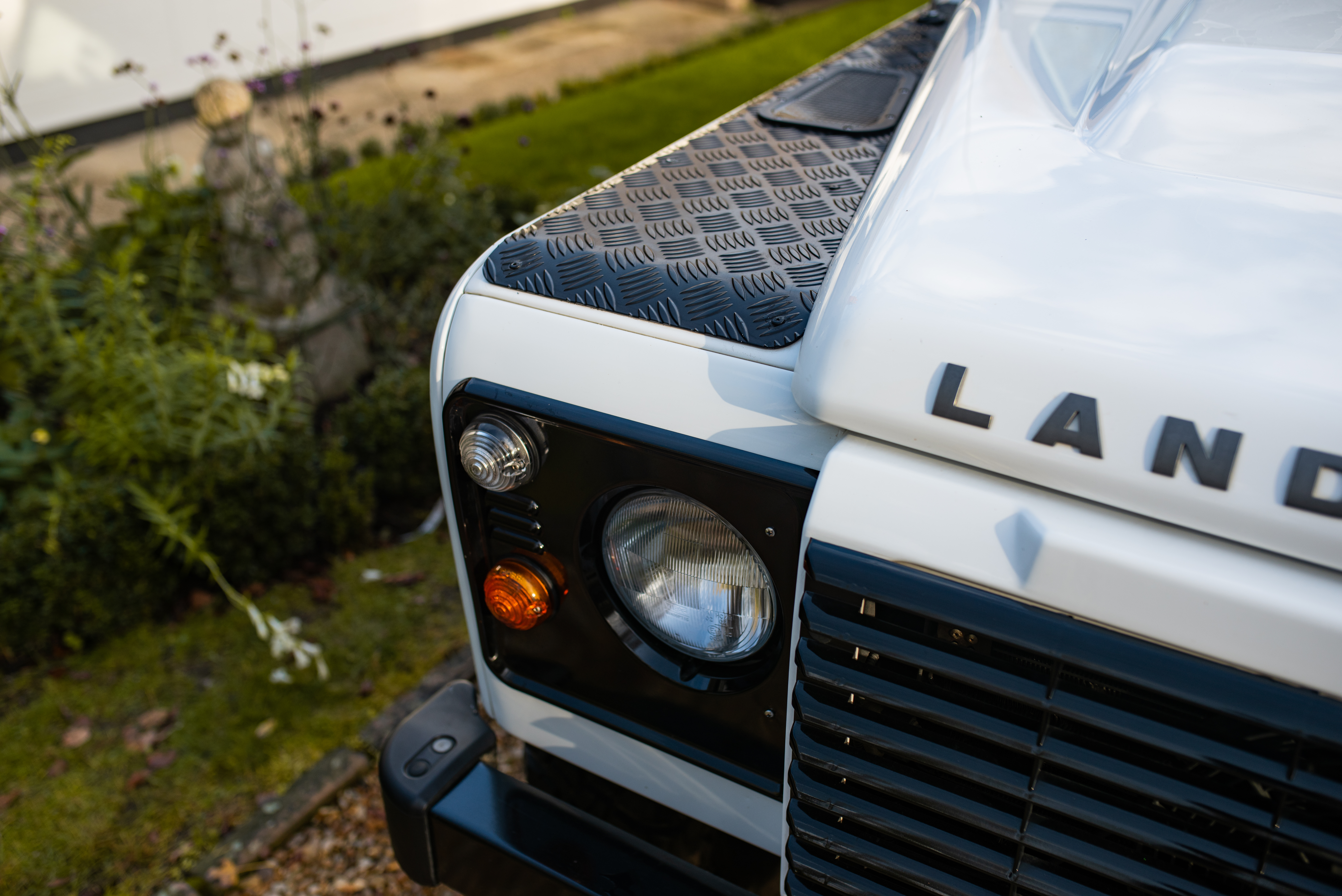 2013 LAND ROVER DEFENDER 90 HARD TOP for sale by auction in Saffron Walden, Essex, United Kingdom