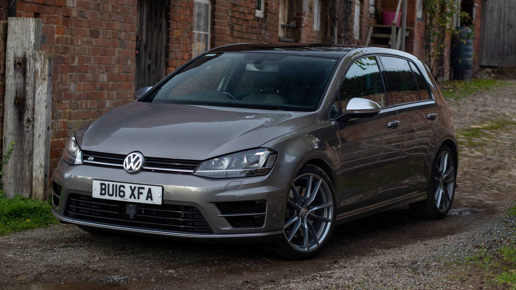 2016 VOLKSWAGEN GOLF (MK7) R