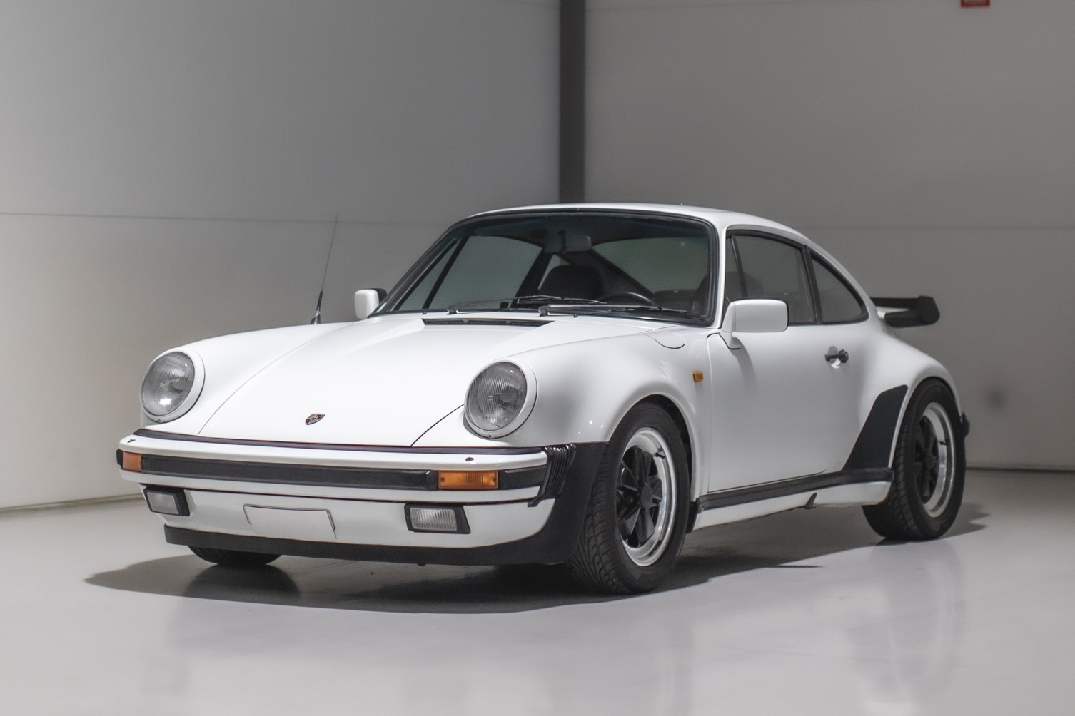 1984 PORSCHE 911 (930) TURBO