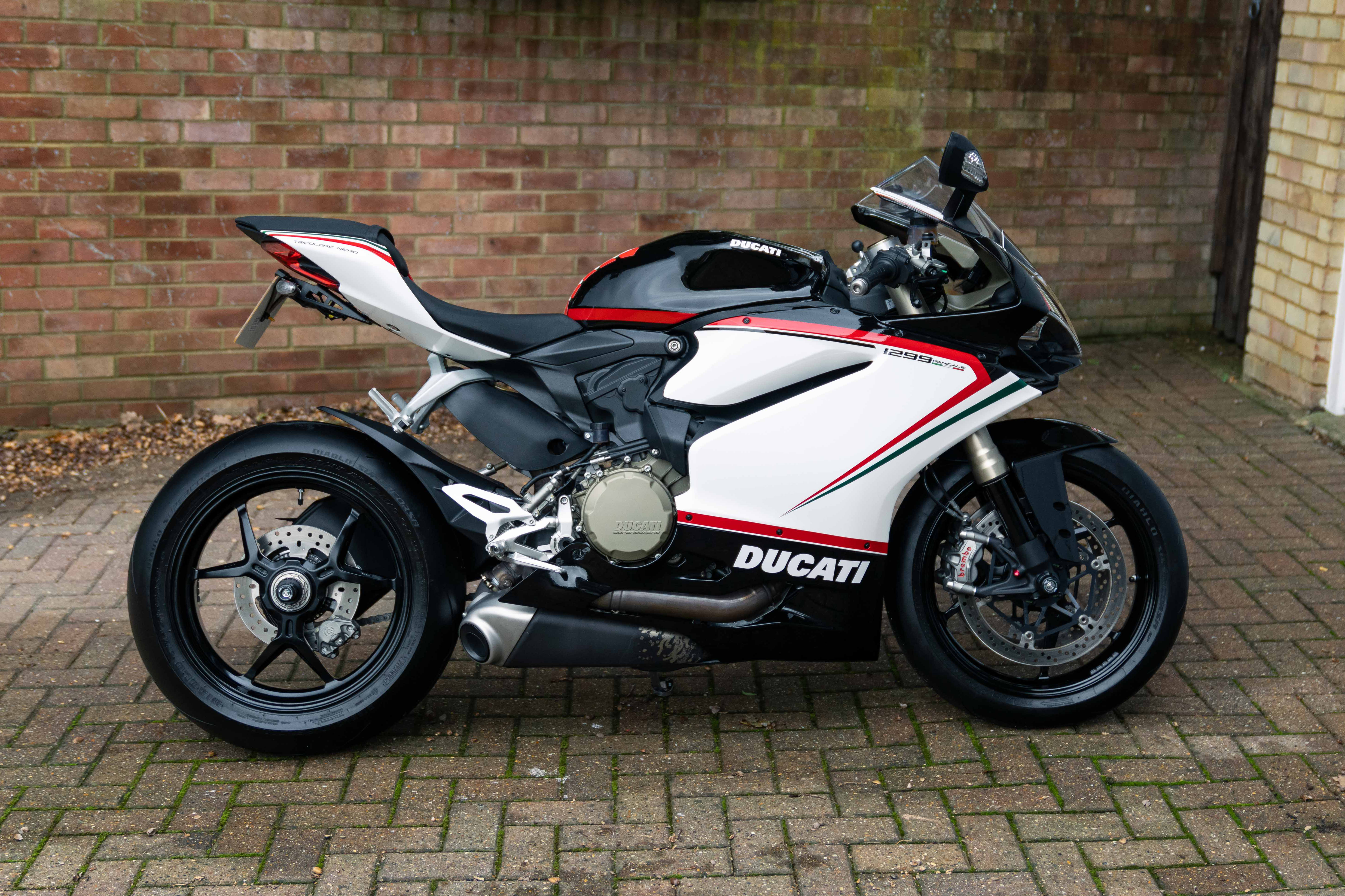 2017 DUCATI 1299 PANIGALE 388 MILES for sale by auction in