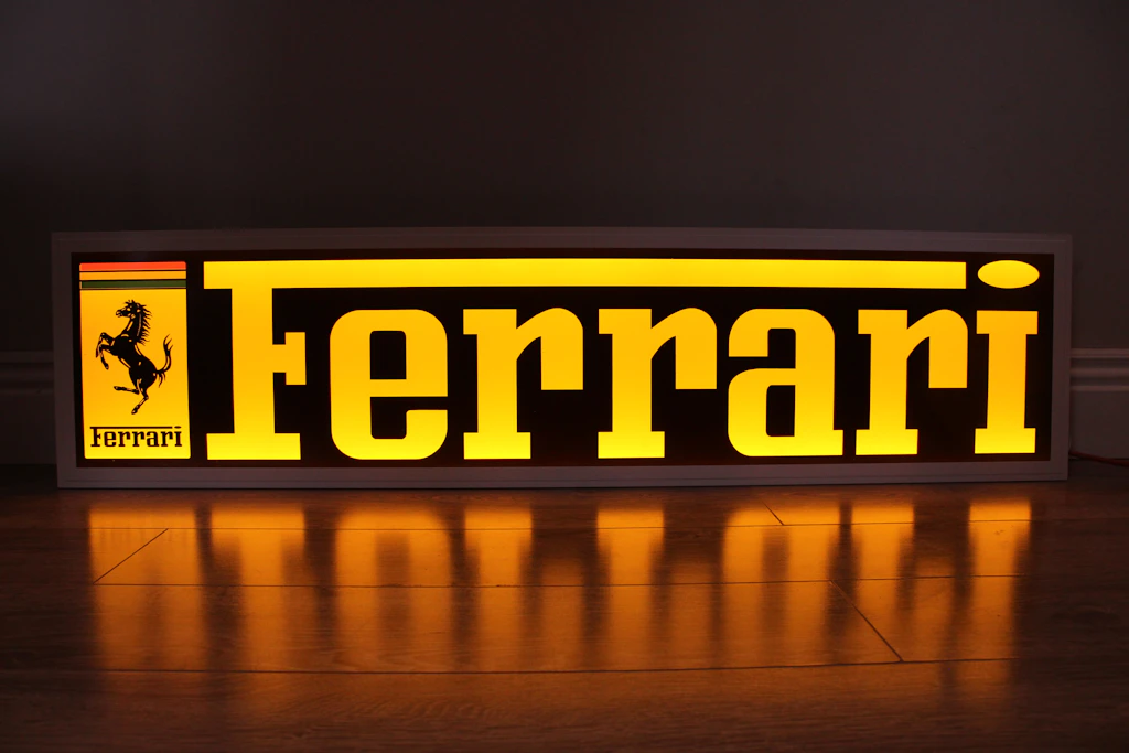 FERRARI ILLUMINATED SIGN For Sale by Auction in West Midlands, UK ...