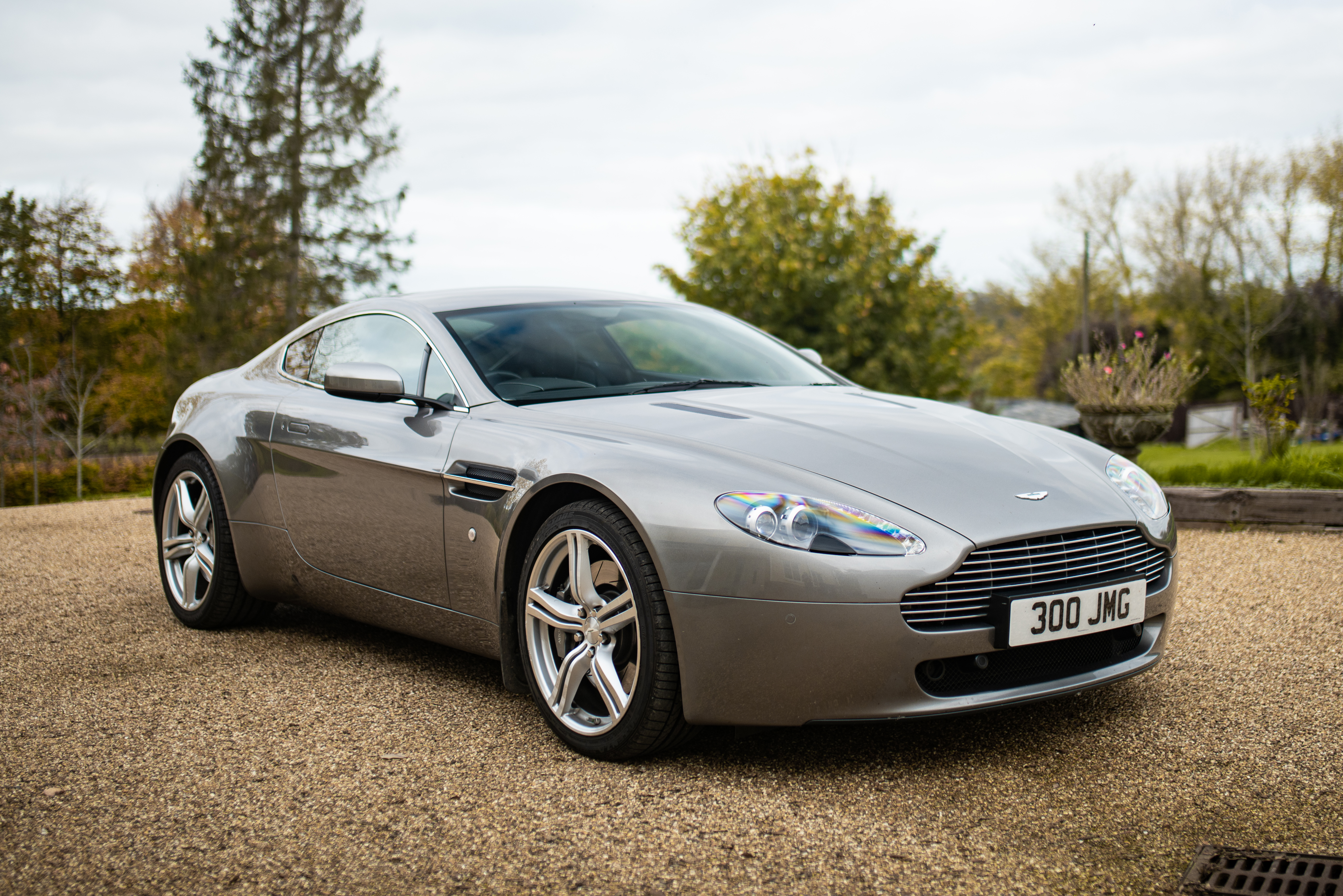 2009 ASTON MARTIN V8 VANTAGE - 21,719 MILES - MANUAL