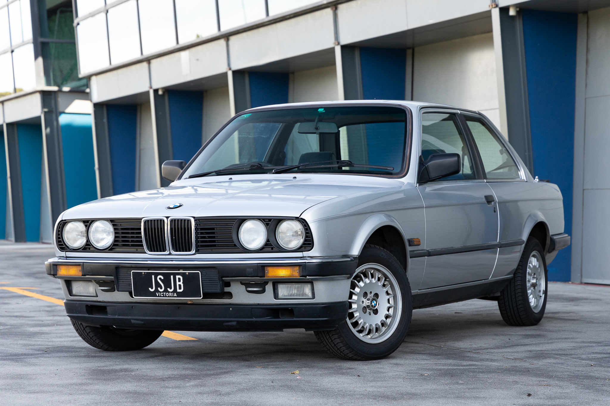 1985 BMW (E30) 323I