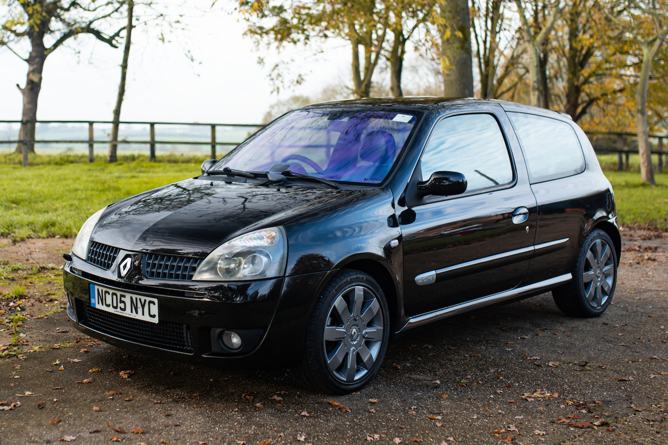 2005 RENAULTSPORT CLIO 182