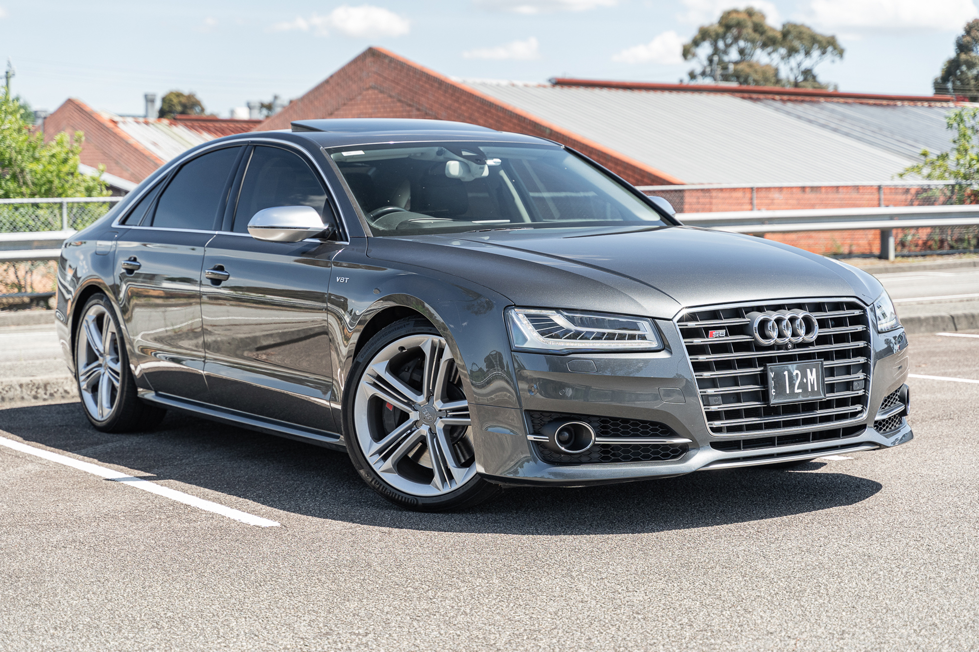 2015 AUDI S8