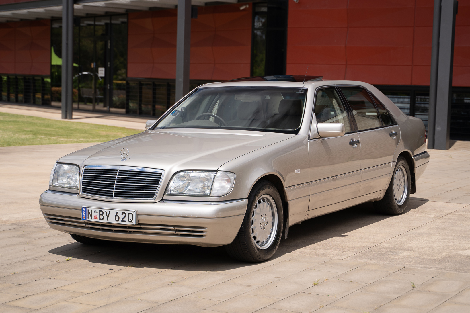 1997 MERCEDES-BENZ (W140) S500