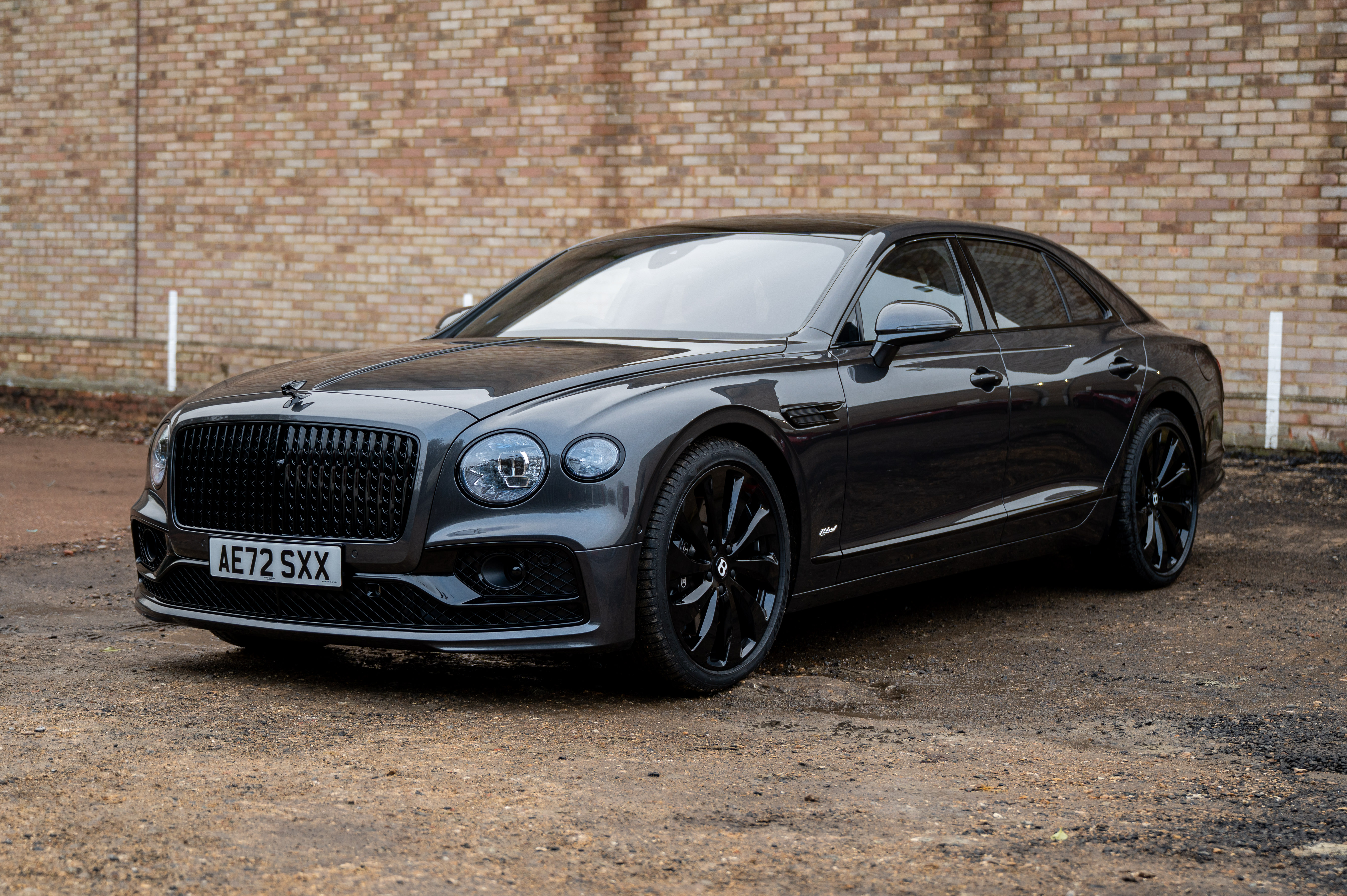 2022 BENTLEY FLYING SPUR HYBRID - 129 MILES