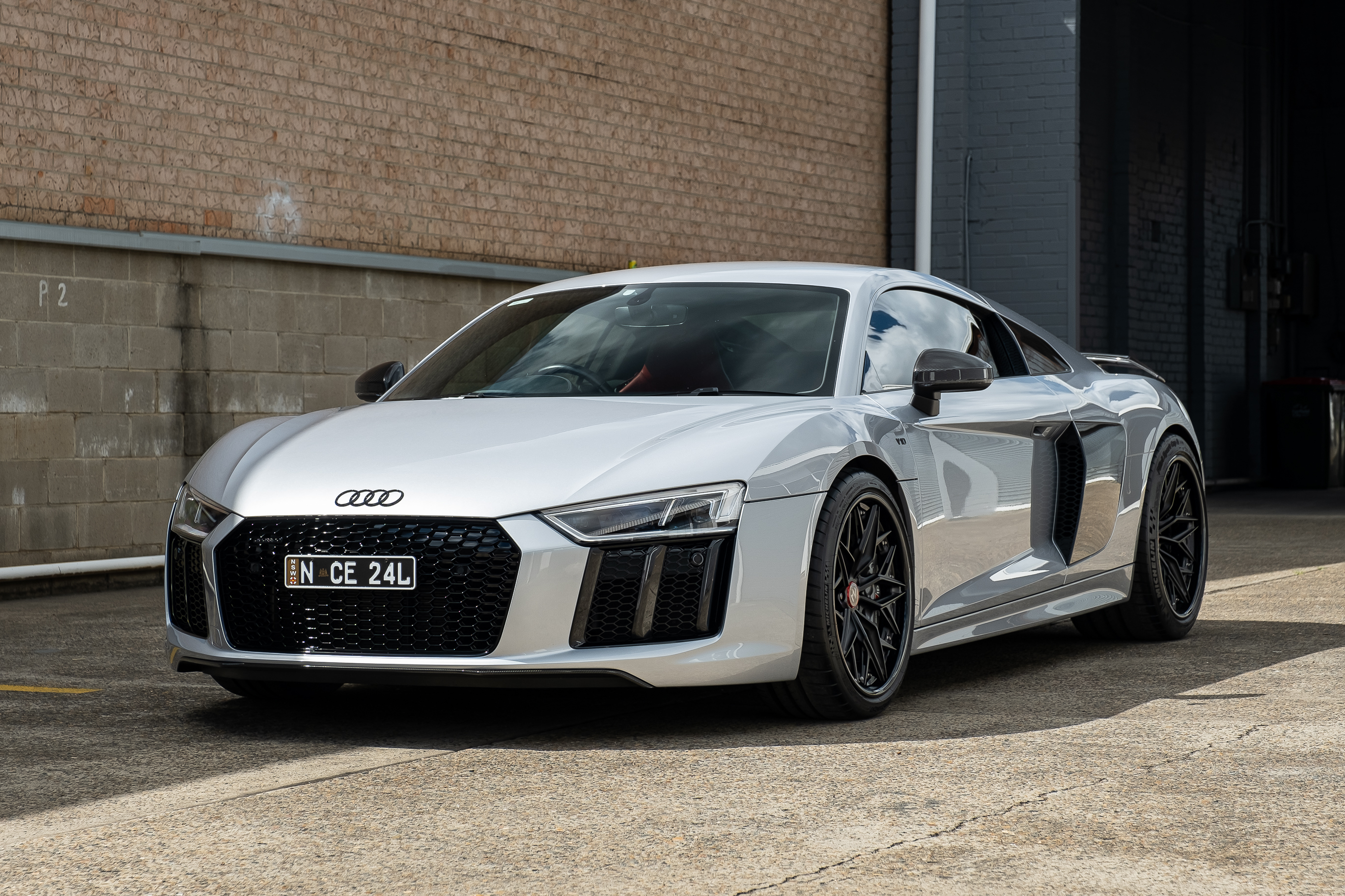 2017 AUDI R8 V10 PLUS