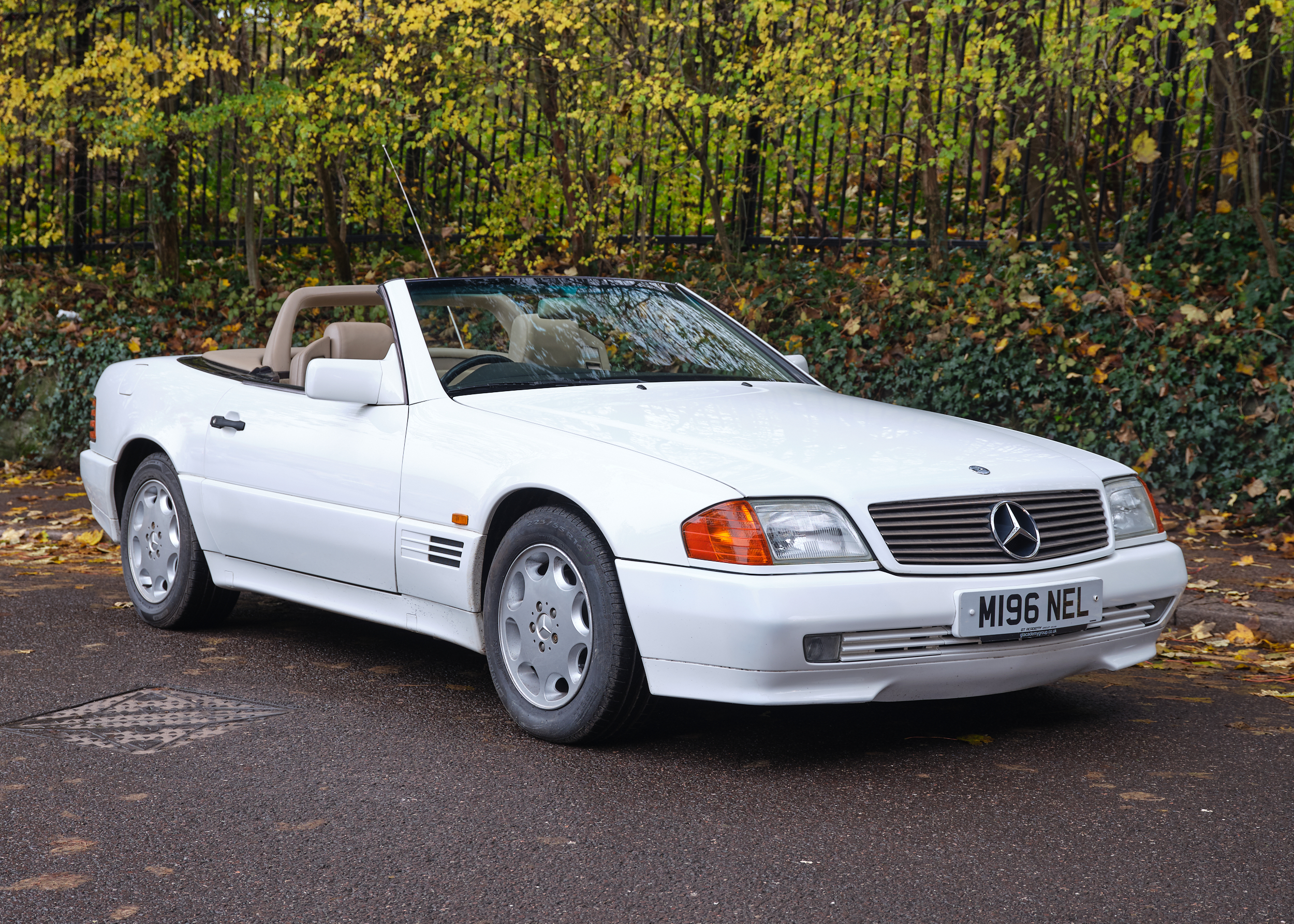 1994 MERCEDES-BENZ (R129) SL 280