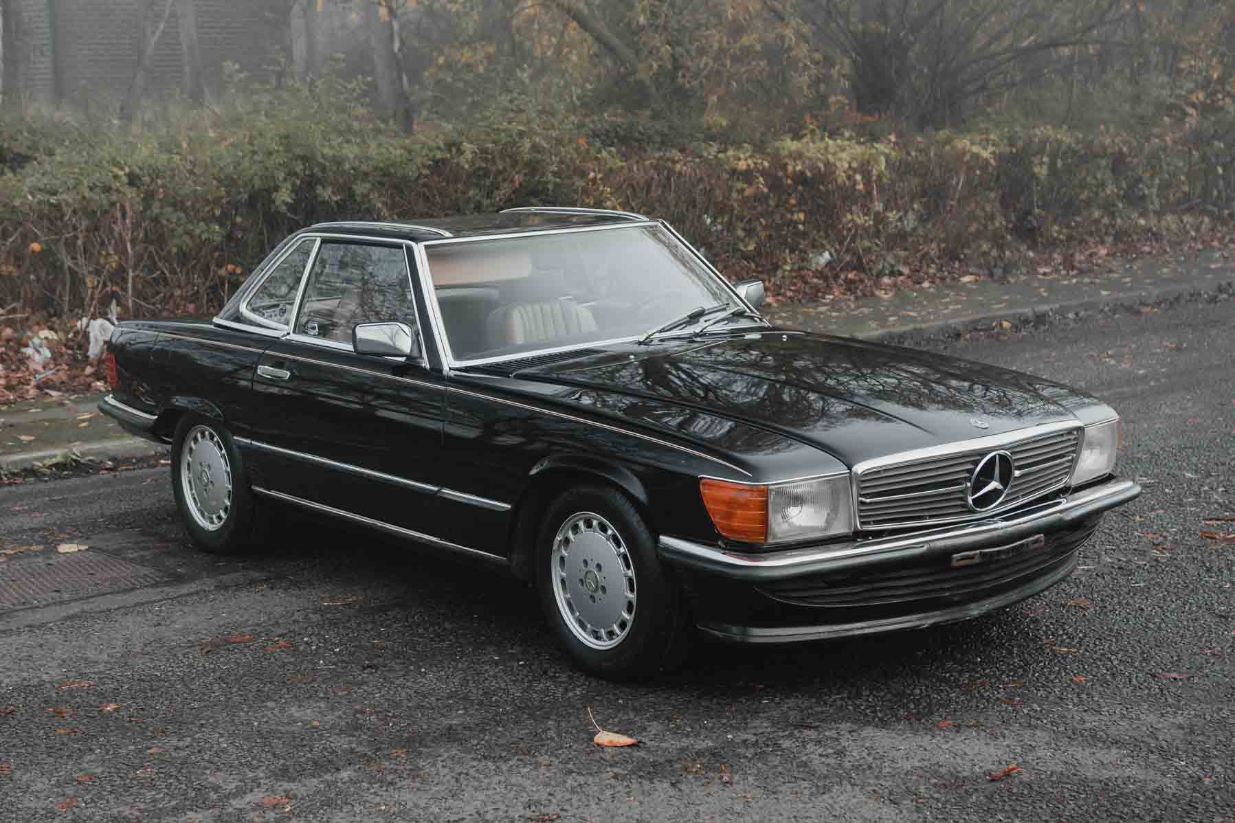 1988 MERCEDES-BENZ (R107) 560 SL