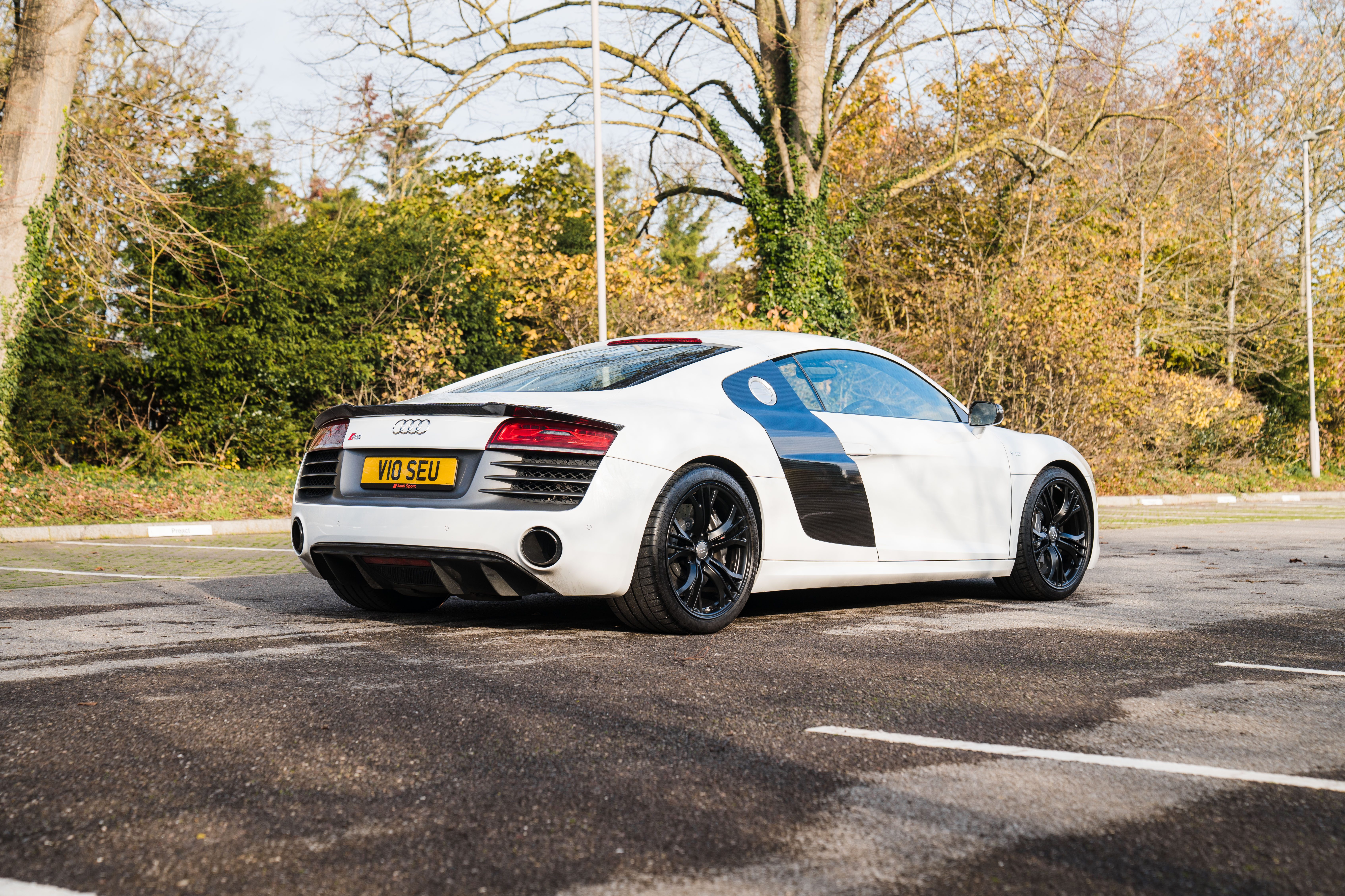 2014 AUDI R8 V10 PLUS