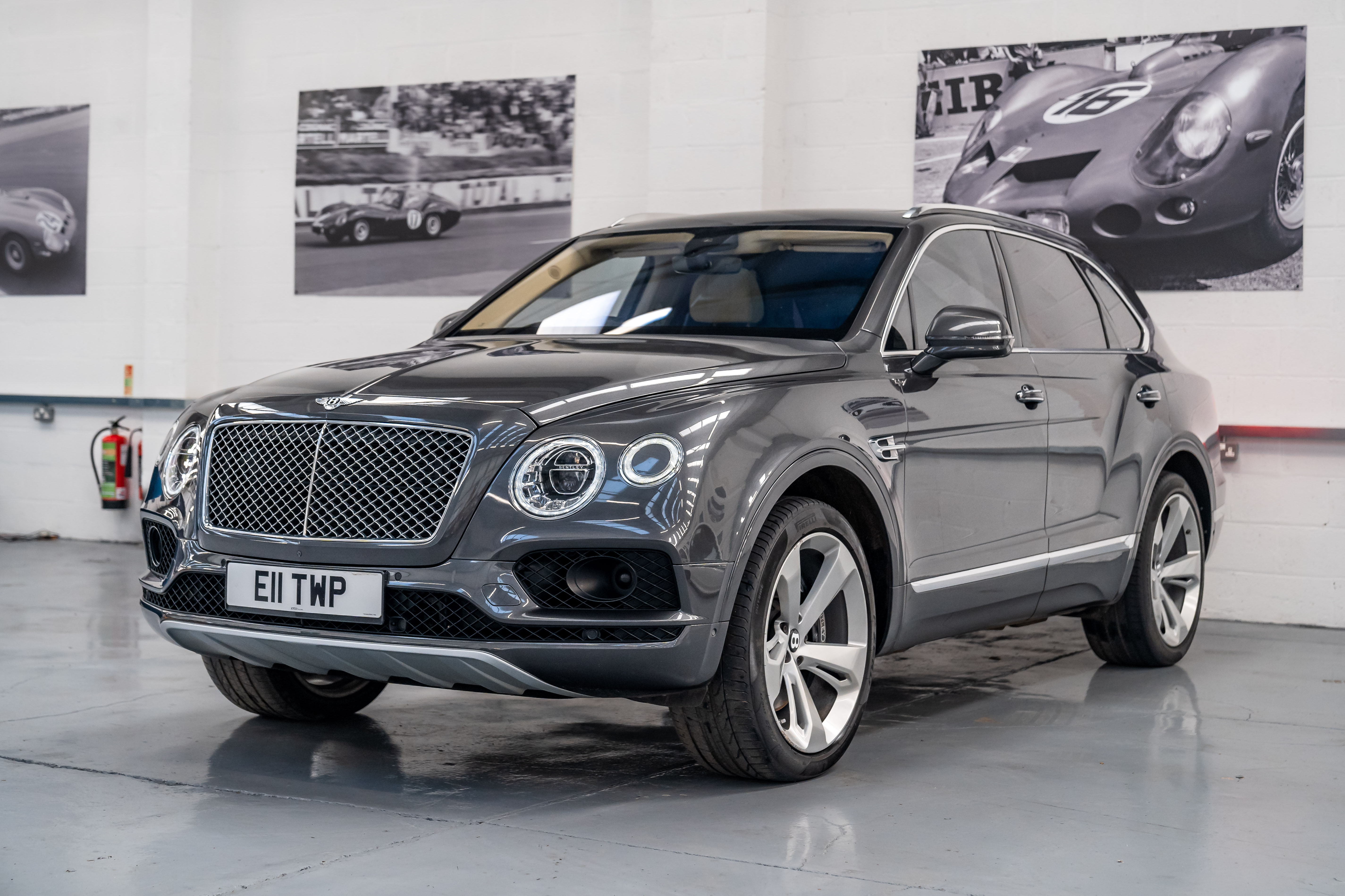 2016 BENTLEY BENTAYGA W12