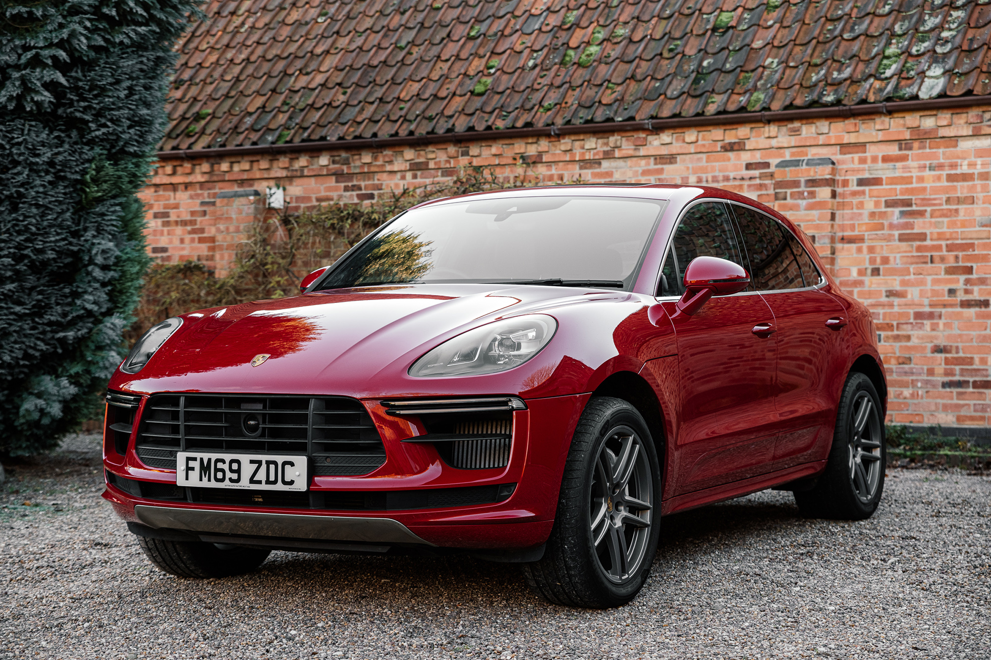 2019 PORSCHE MACAN TURBO