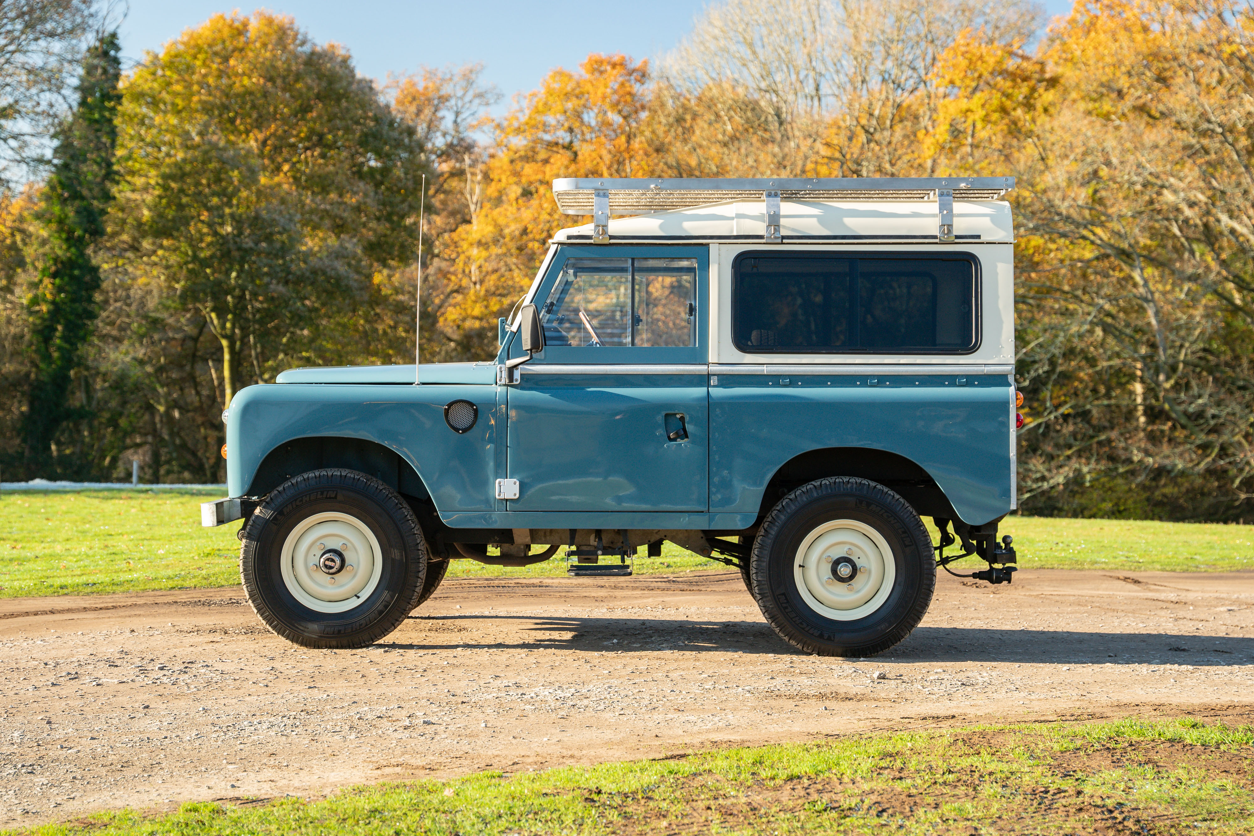 1974 LAND ROVER SERIES III 88