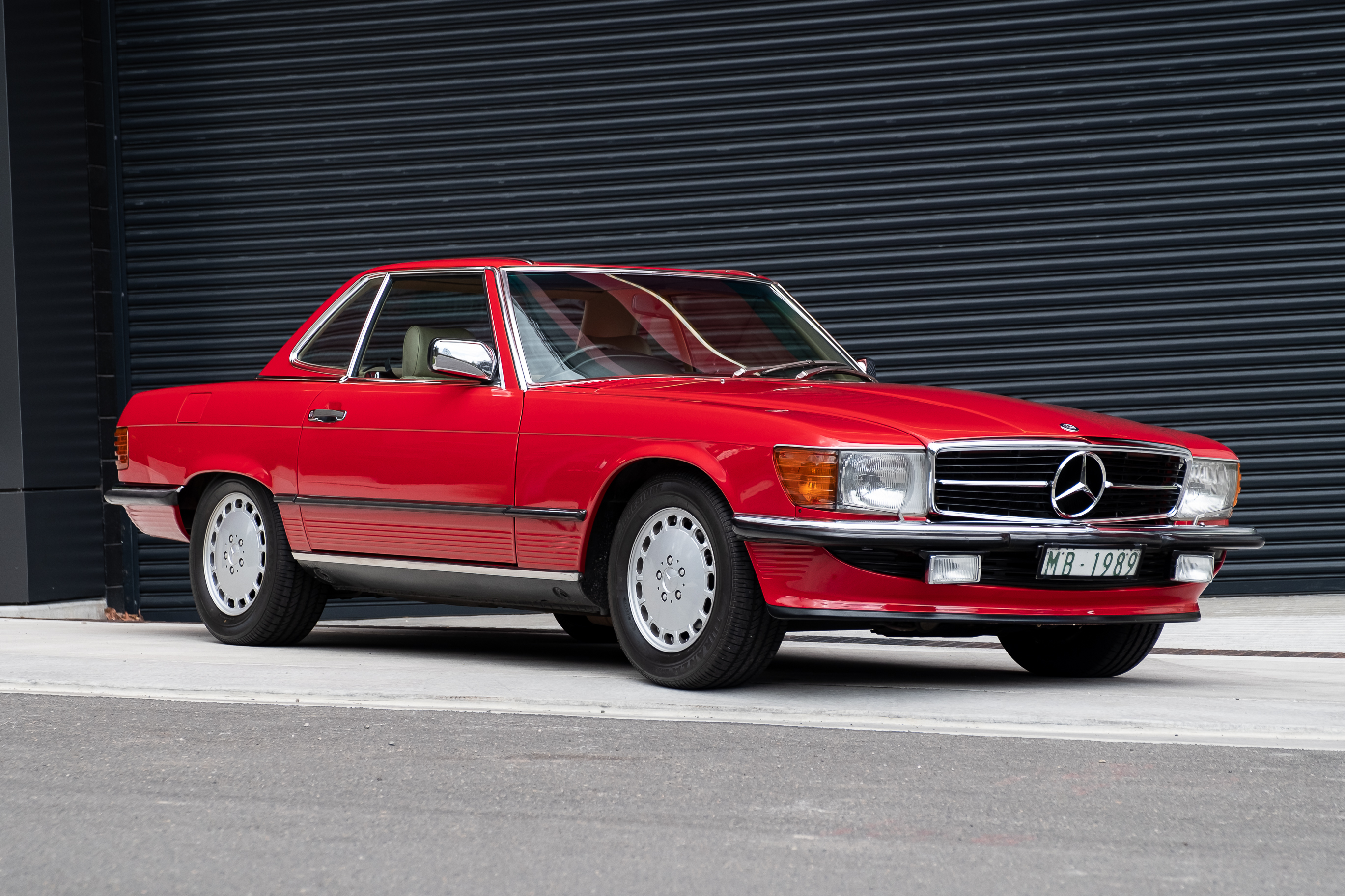 1987 MERCEDES-BENZ (R107) 560 SL