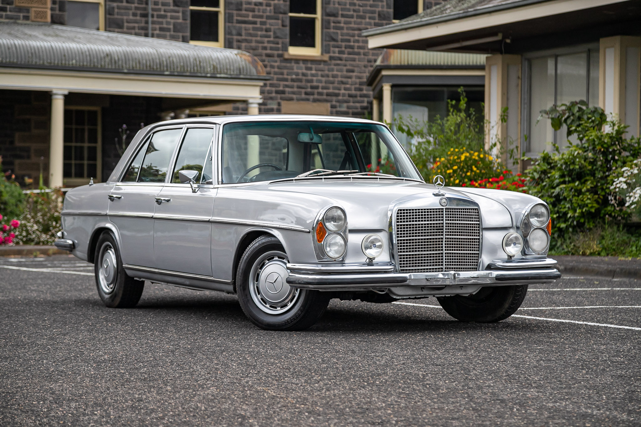 1971 MERCEDES-BENZ (W108) 280 SE 3.5