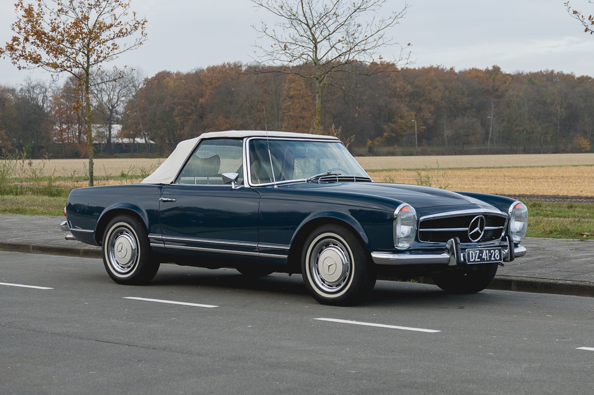 1971 MERCEDES-BENZ 280 SL PAGODA