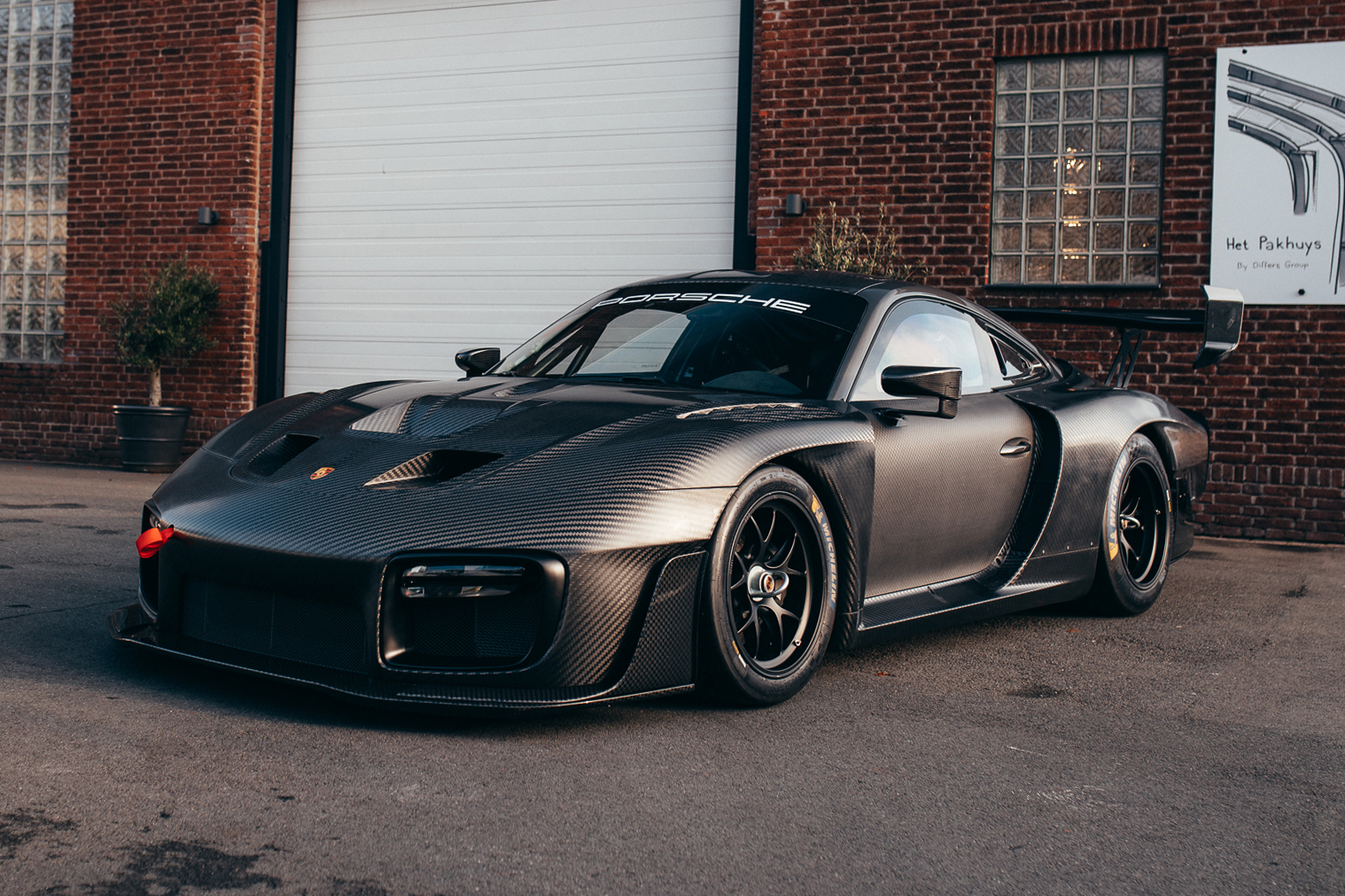 2019 PORSCHE 935 - 49 KM