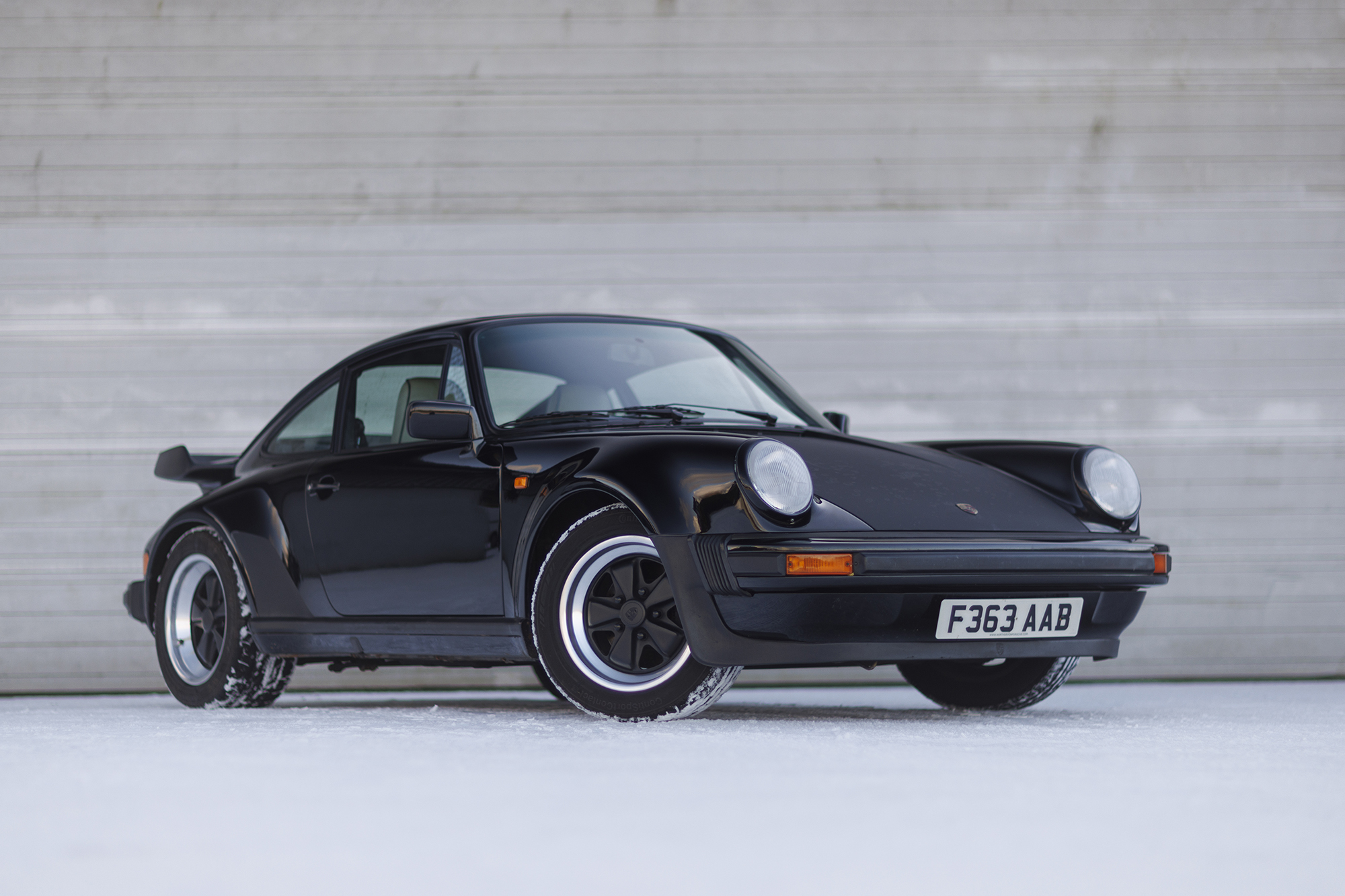 1989 PORSCHE 911 (930) TURBO