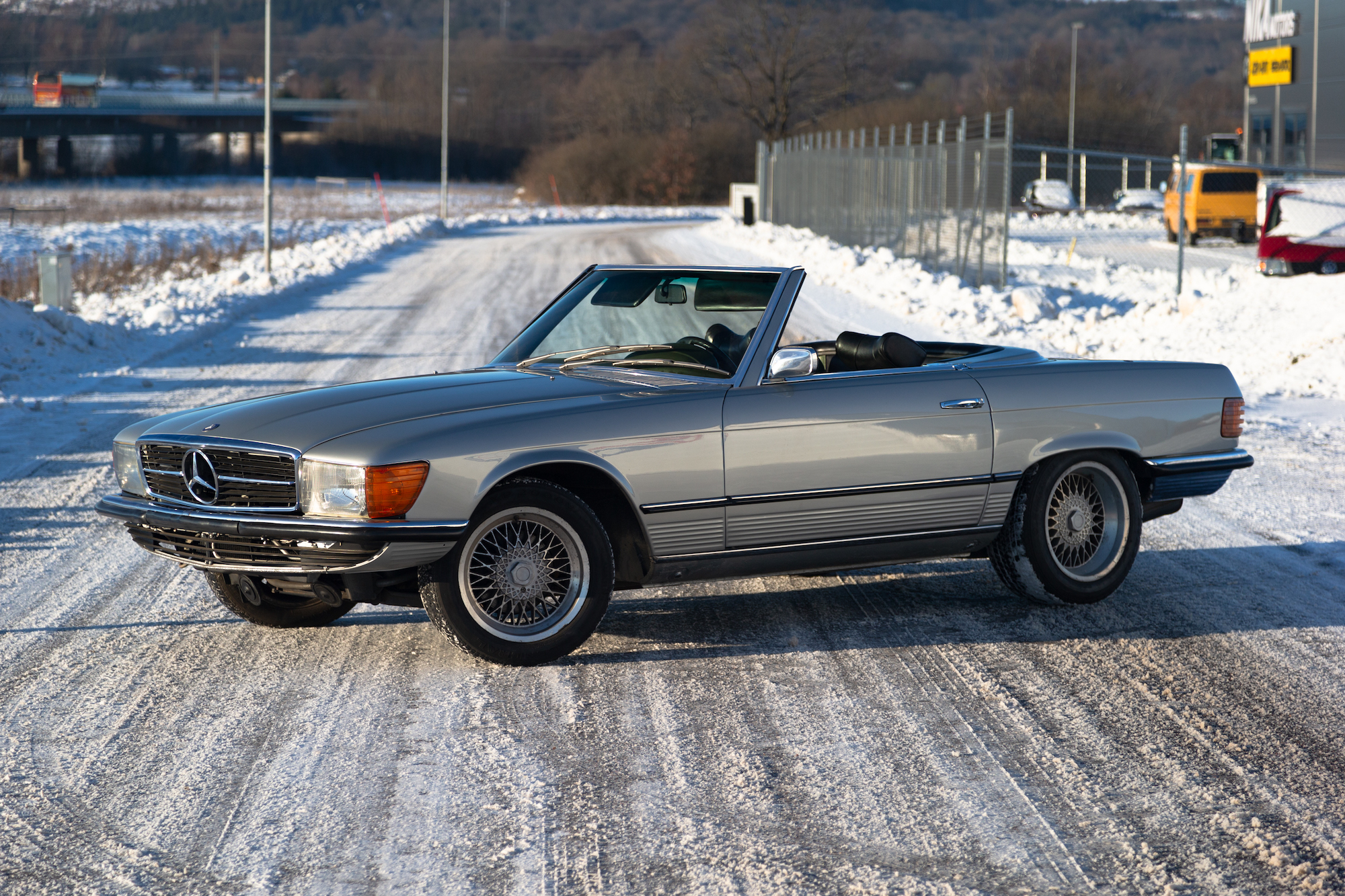 1973 MERCEDES-BENZ (R107) 350 SL