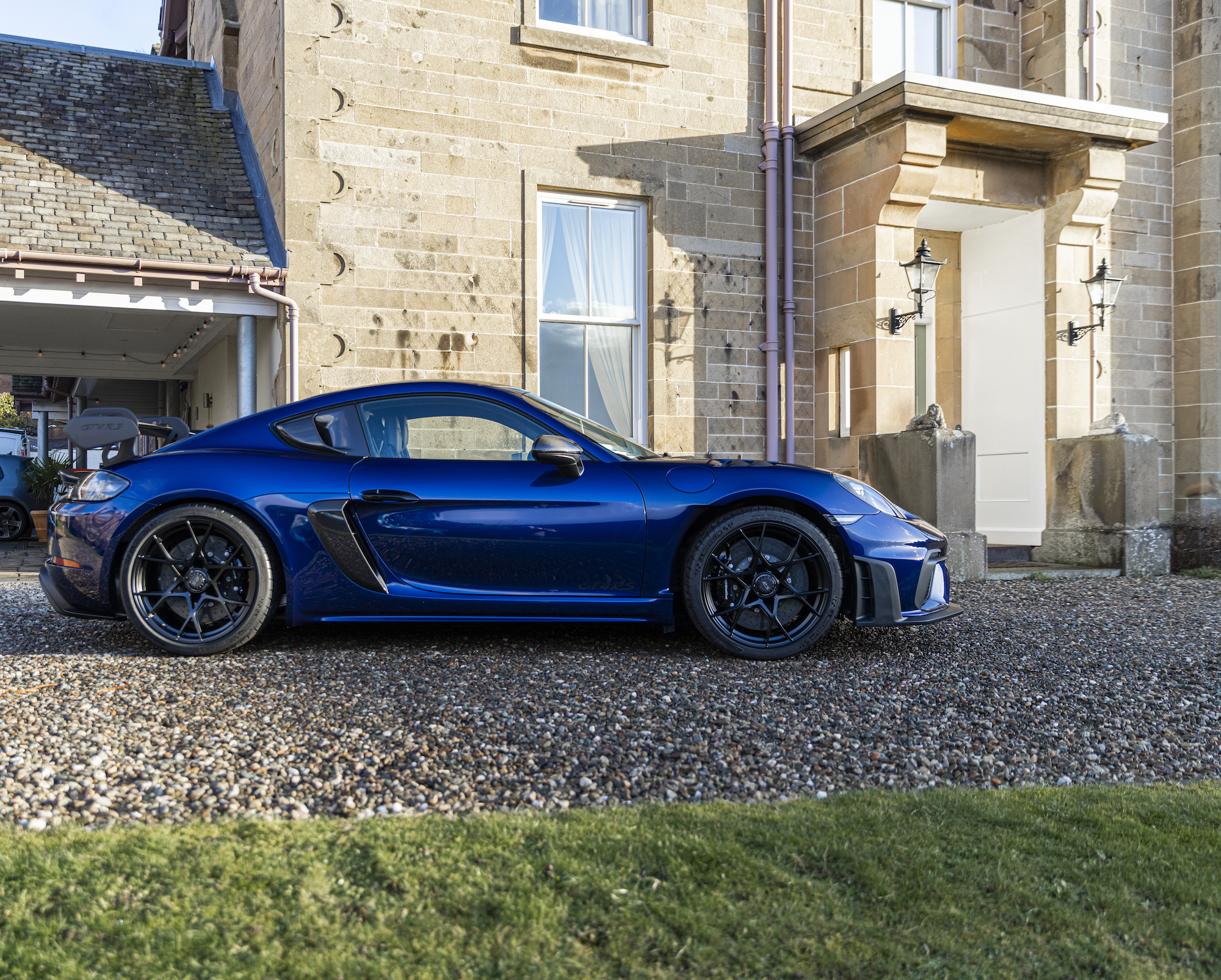 2022 PORSCHE 718 CAYMAN GT4 RS WEISSACH PACK - 157 MILES