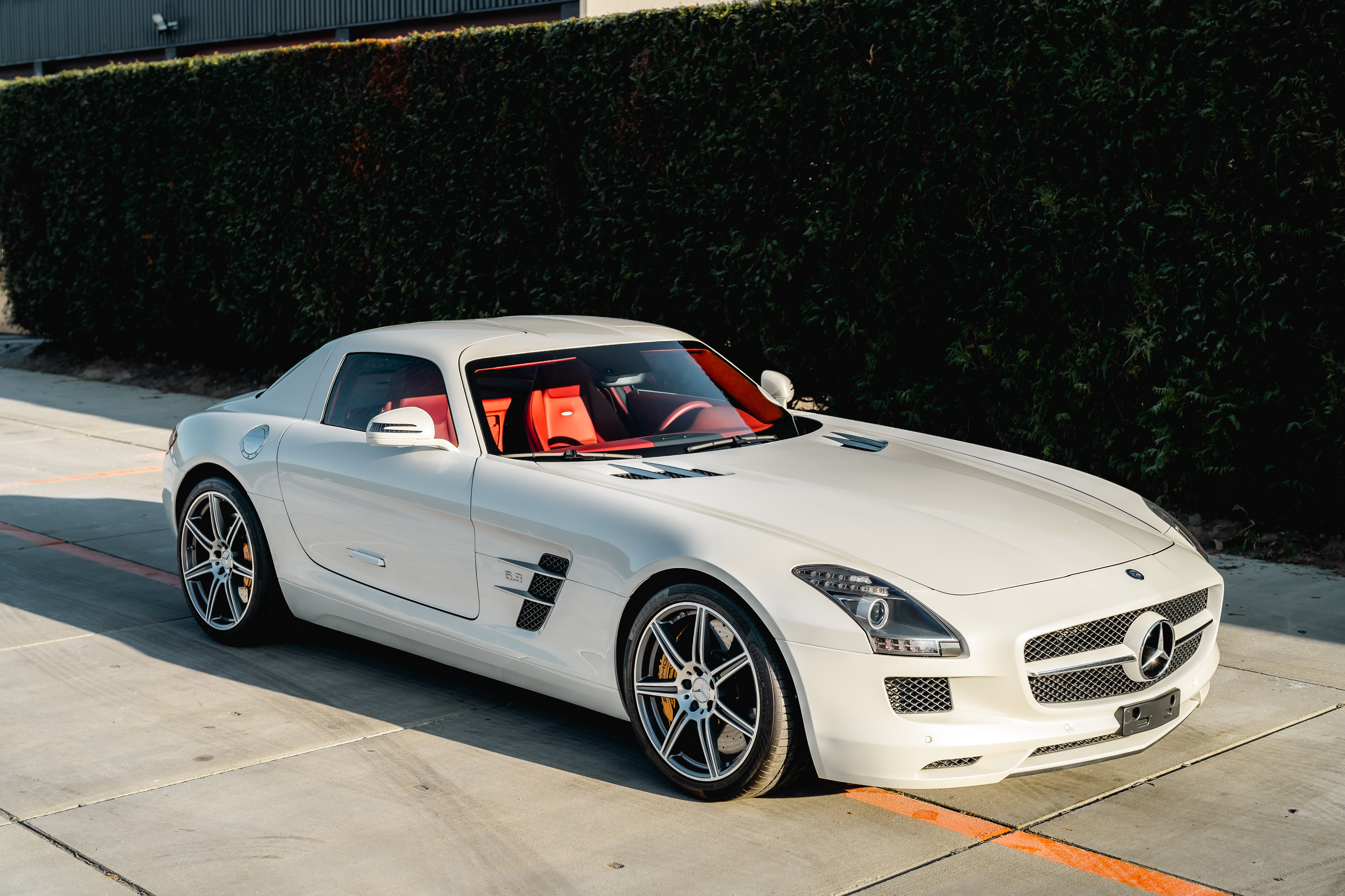 2011 MERCEDES-BENZ SLS AMG - 77 KM - VAT PAYABLE