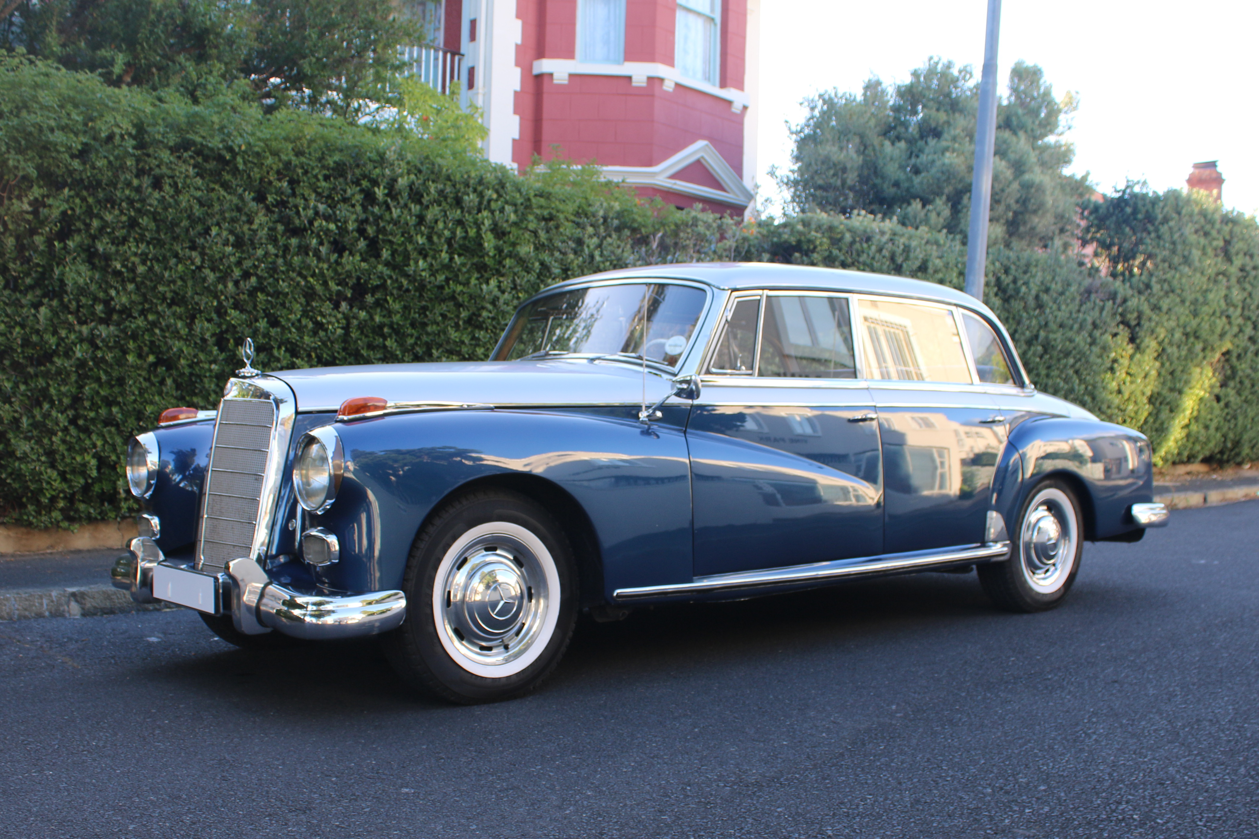 1962 MERCEDES-BENZ 300D (W189) 'ADENAUER'