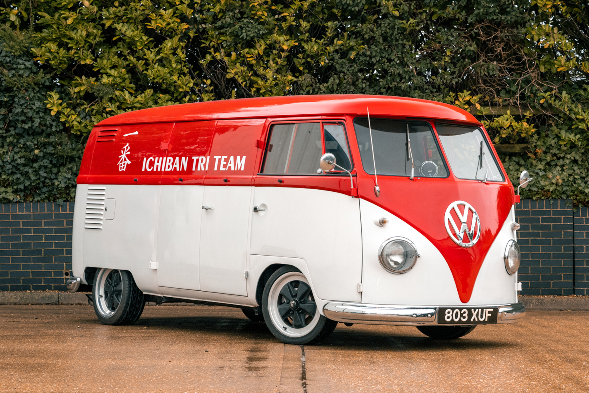 1956 VOLKSWAGEN SPLITSCREEN - EX JENSON BUTTON