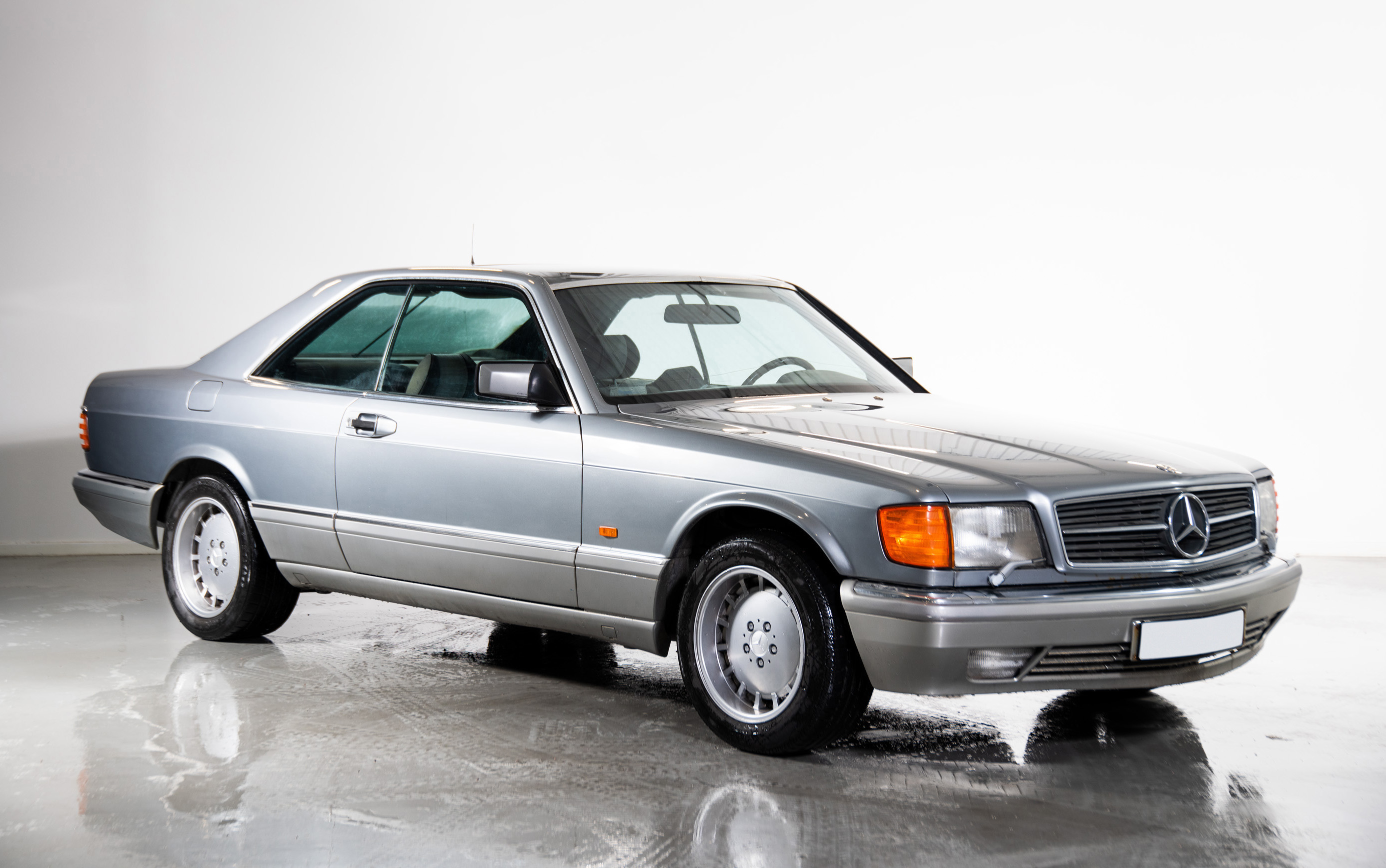 1987 MERCEDES-BENZ (W126) 560 SEC