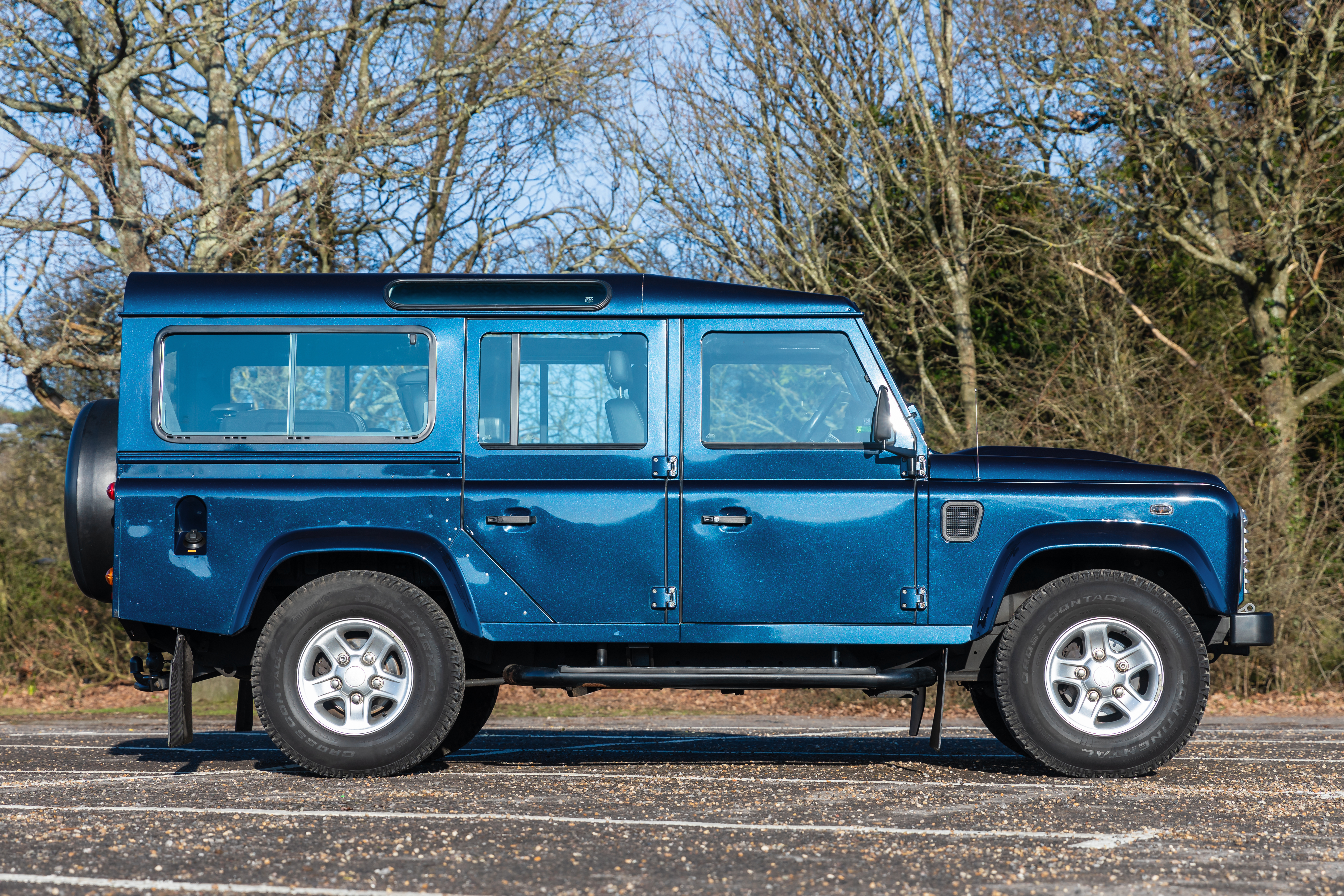 2011 LAND ROVER DEFENDER 110 XS STATION WAGON - 18,135 MILES