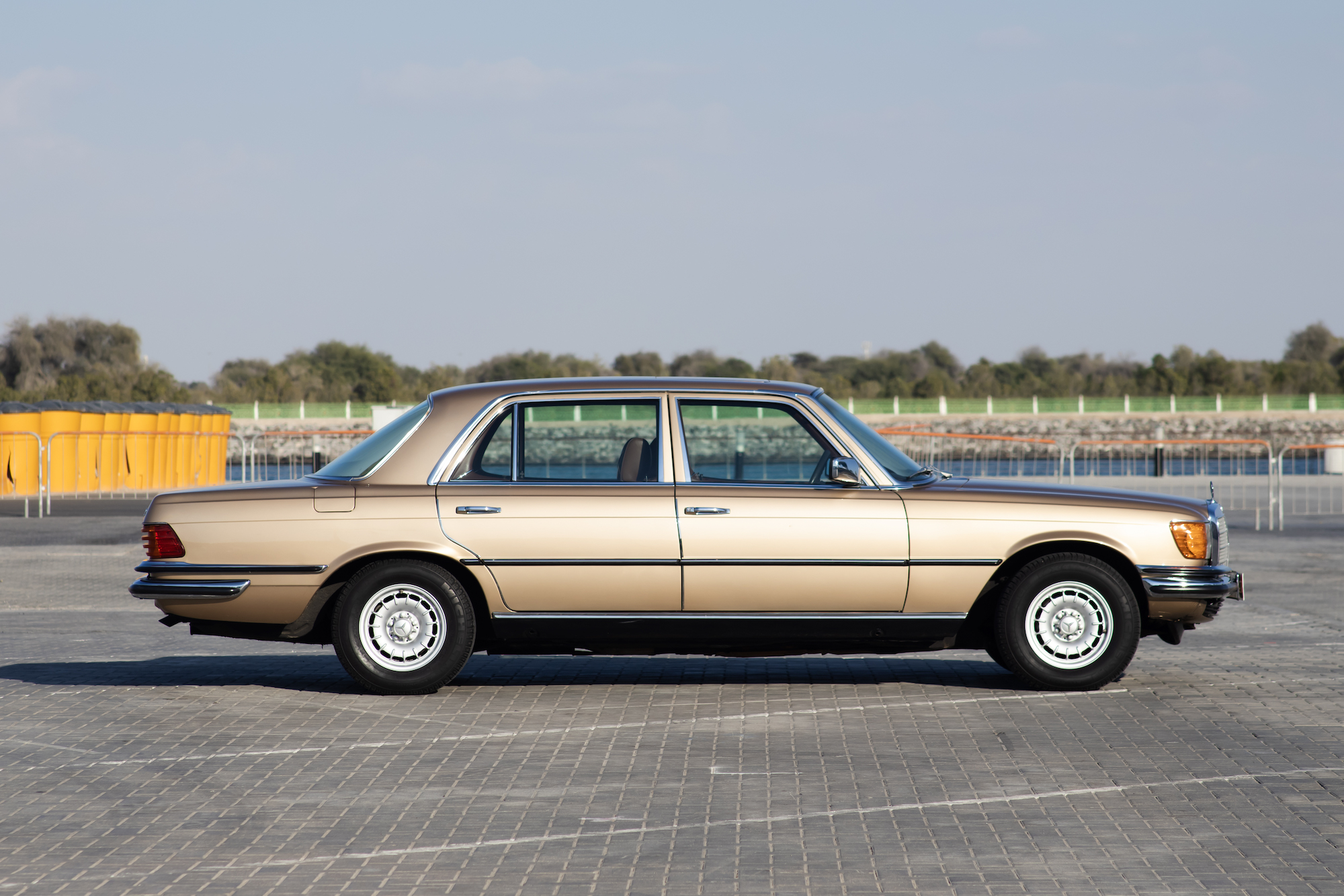 1979-mercedes-benz-w116-450-sel-6-9