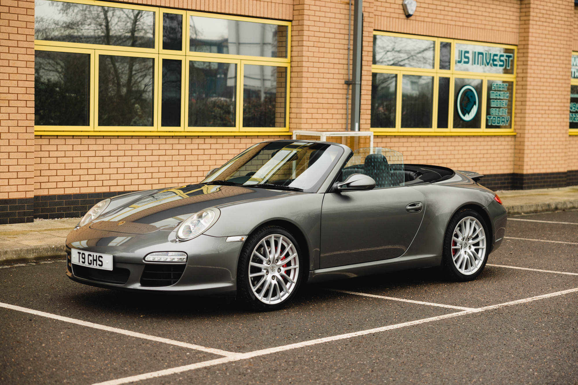 2010 PORSCHE 911 (997.2) CARRERA S CABRIOLET - MANUAL