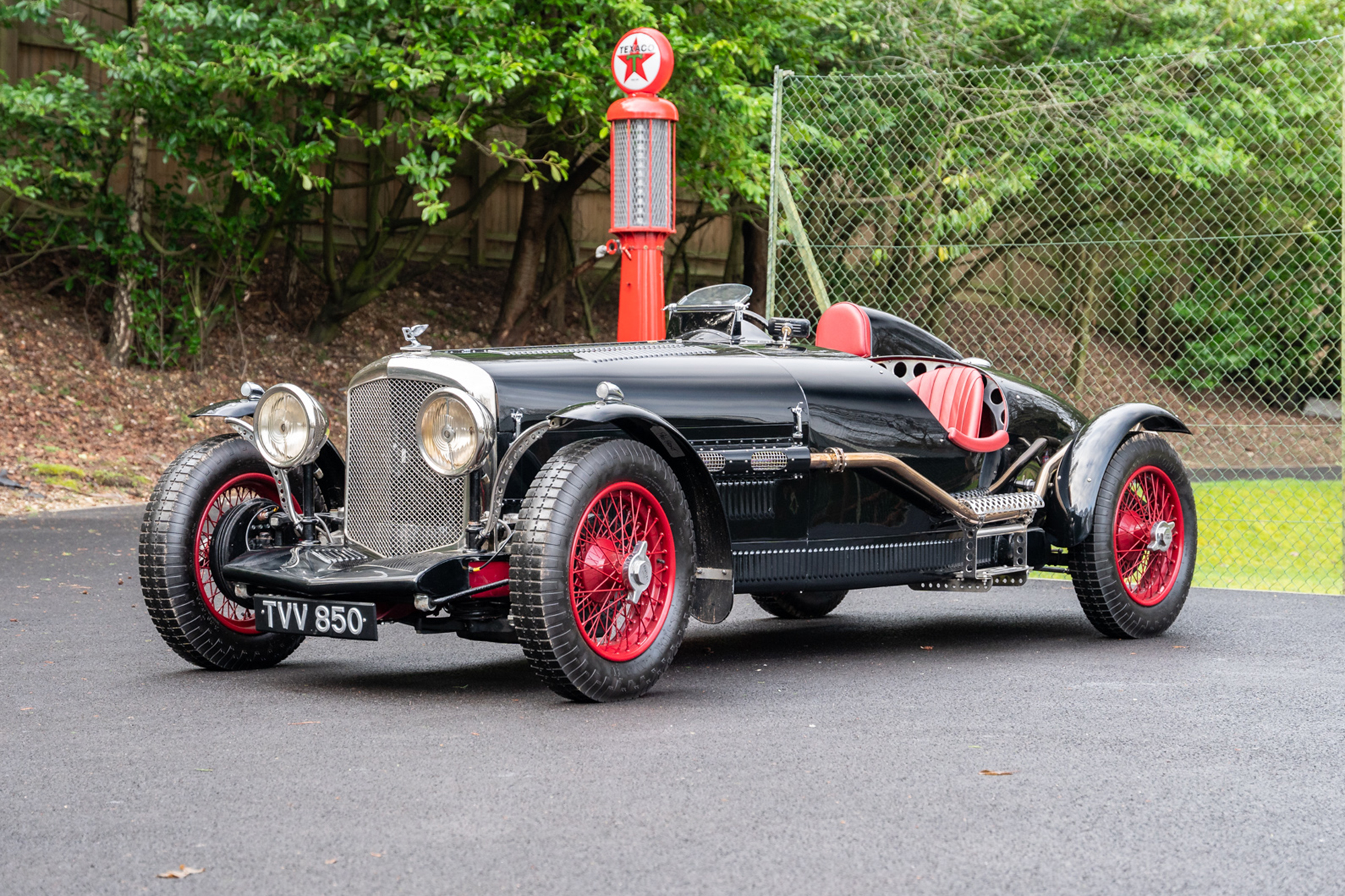 1952 BENTLEY MK VI STRAIGHT EIGHT SPECIAL REPLICA