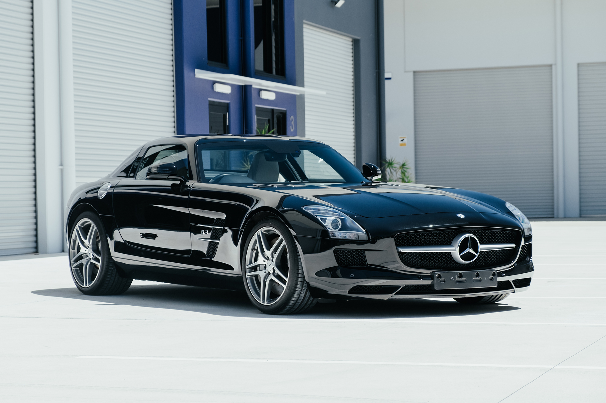 2011 MERCEDES-BENZ SLS AMG