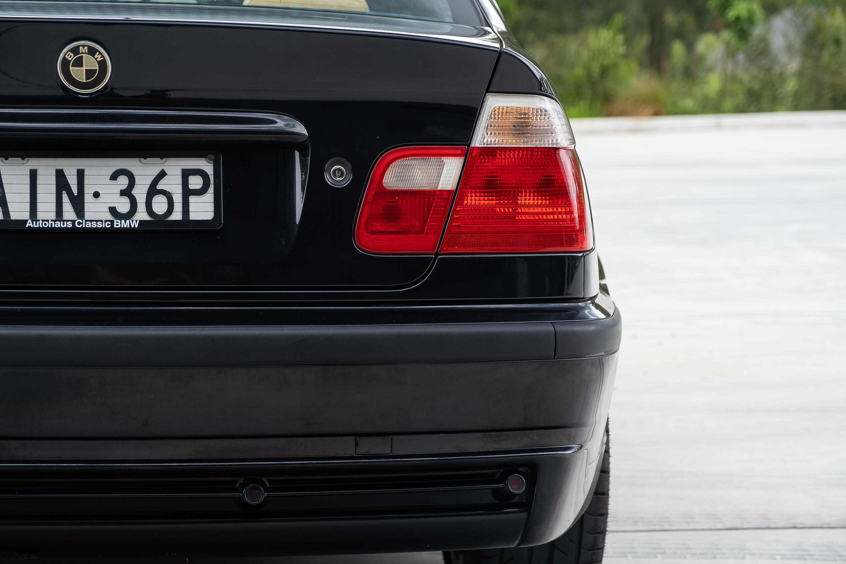 2000 BMW (E46) 323I SPORT