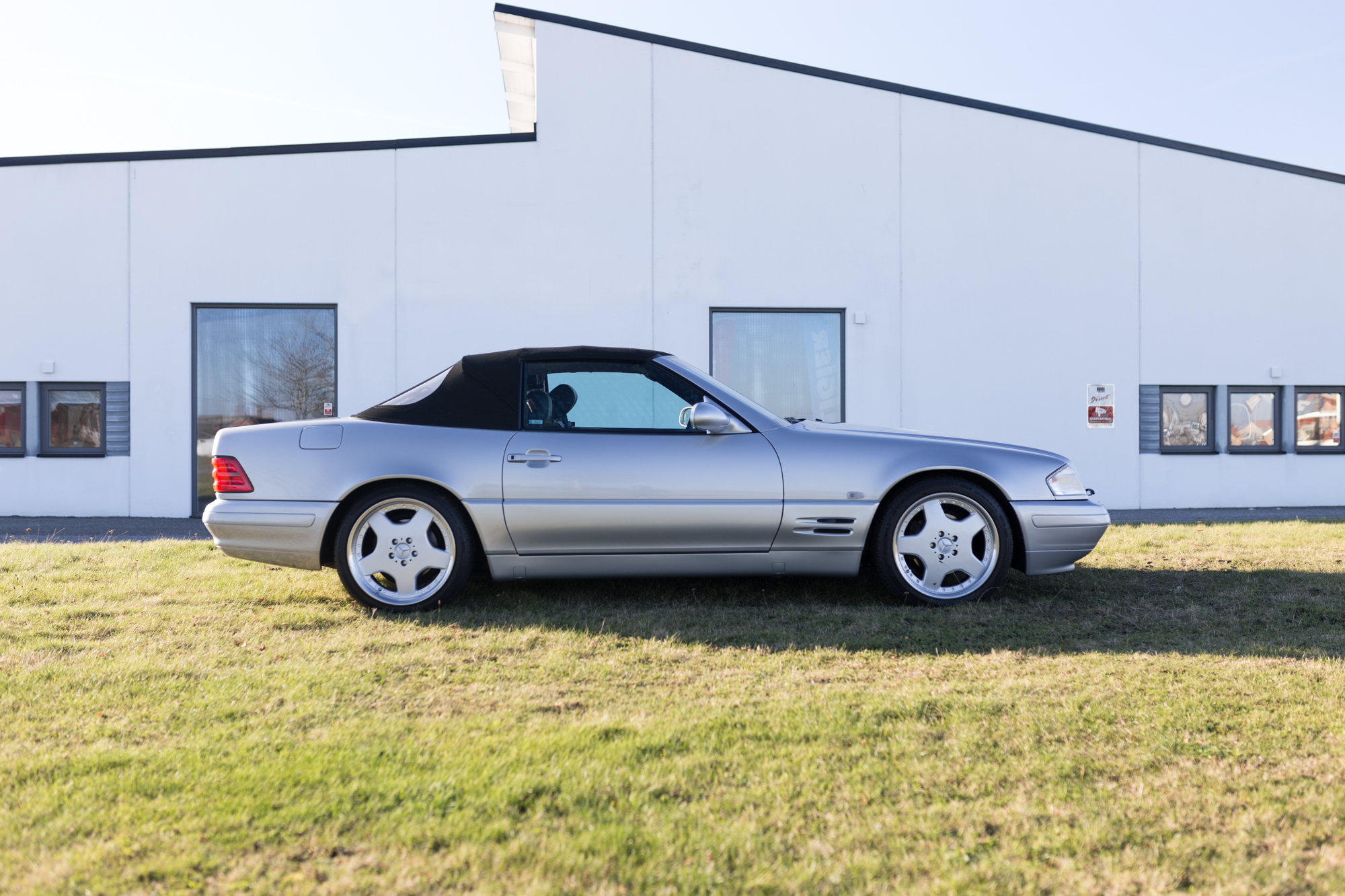 1999 MERCEDES-BENZ (R129) SL 320 for sale by auction in Vellinge, Sweden