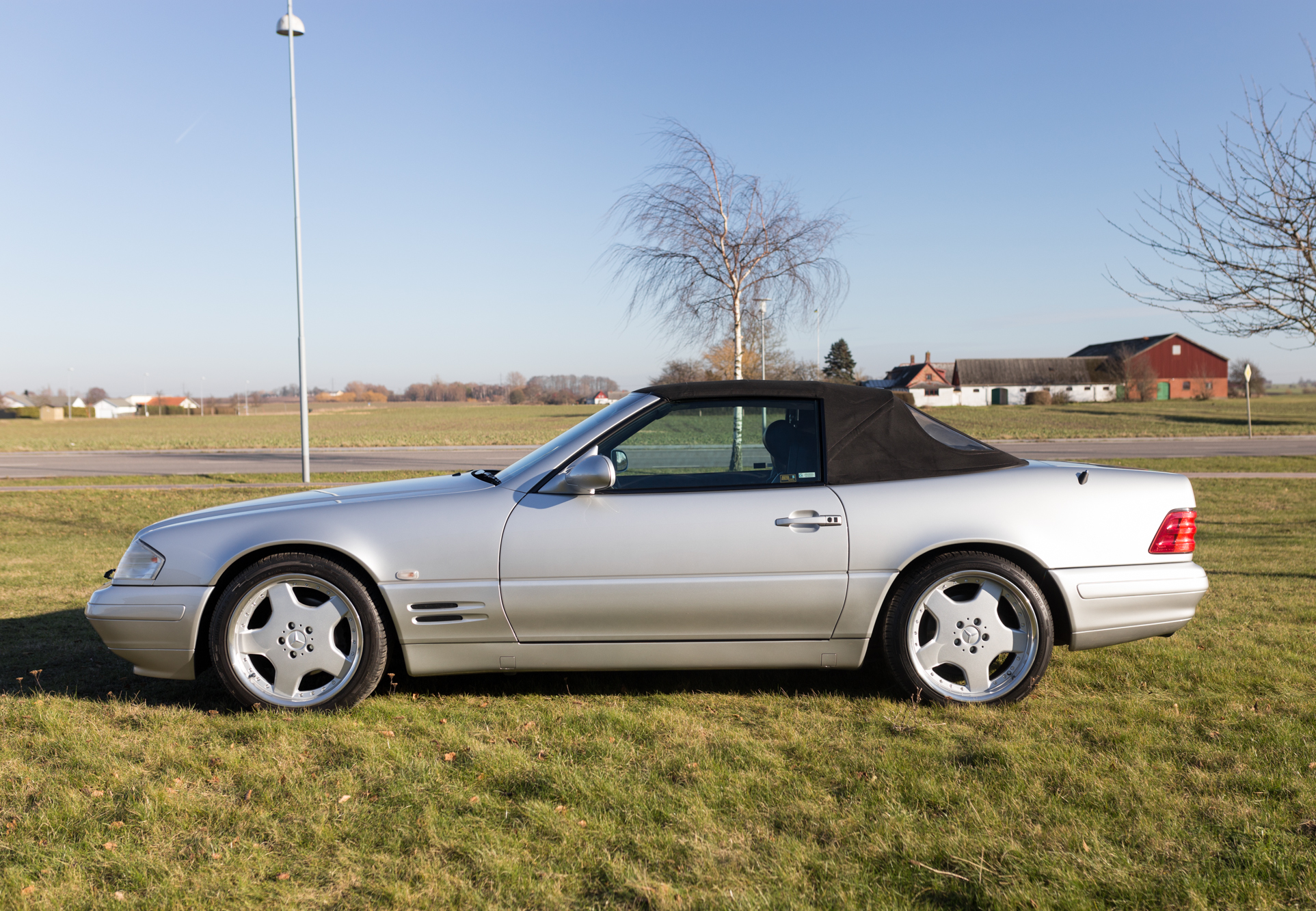 1999 MERCEDES-BENZ (R129) SL 320 for sale by auction in Vellinge, Sweden
