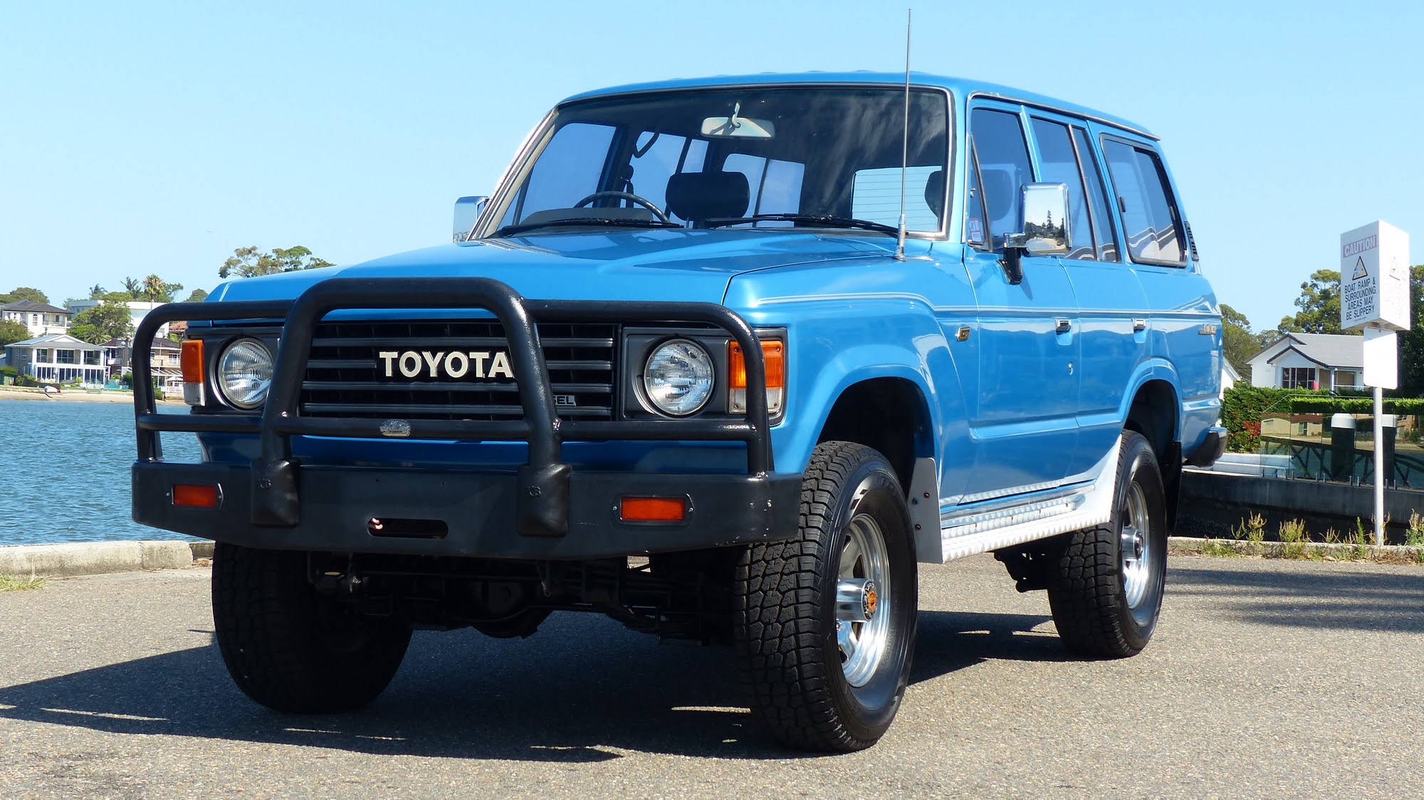 Schone Toyota Land Cruiser Hj60 Bilder