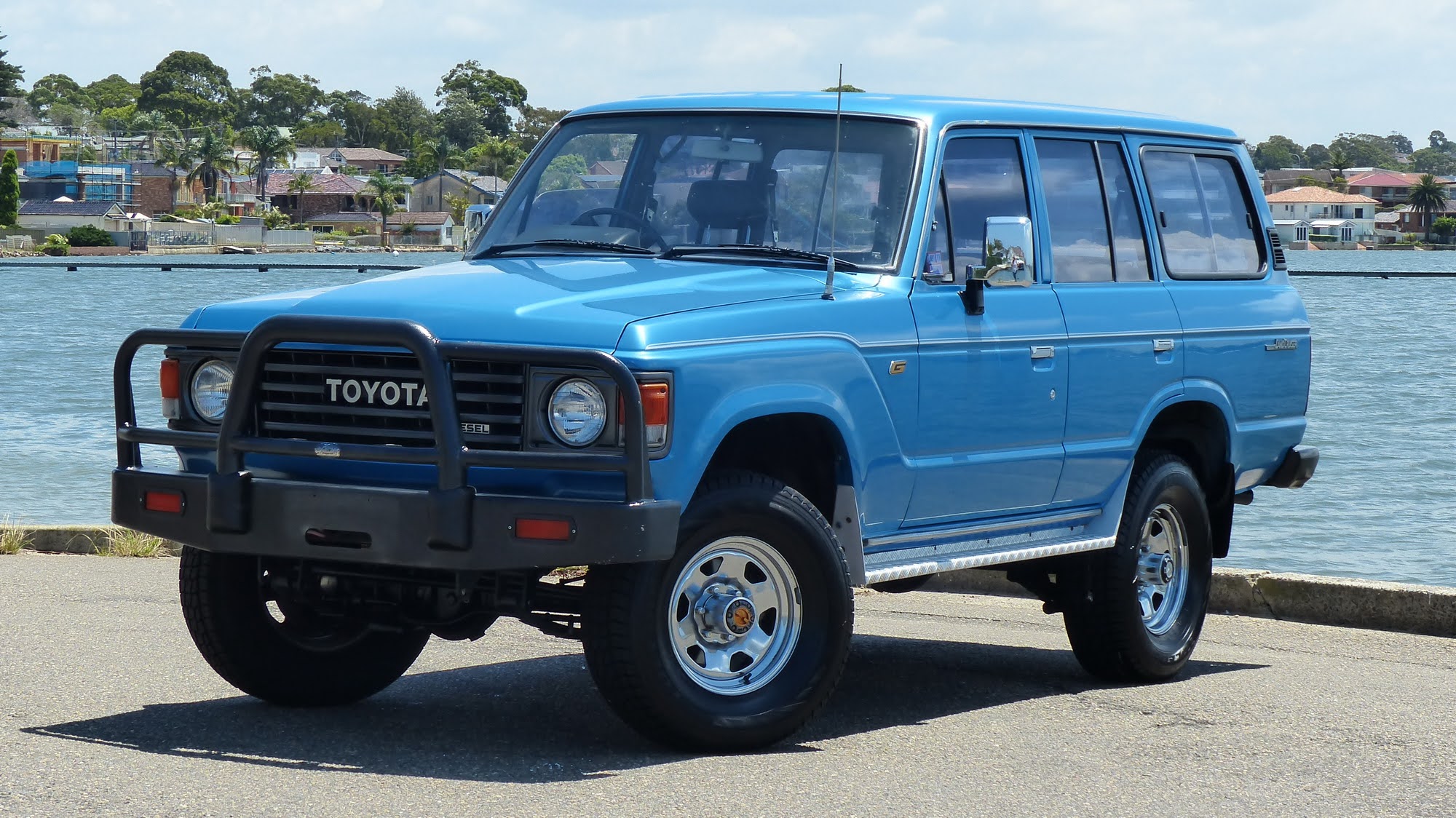 1984 TOYOTA HJ60 LAND CRUISER