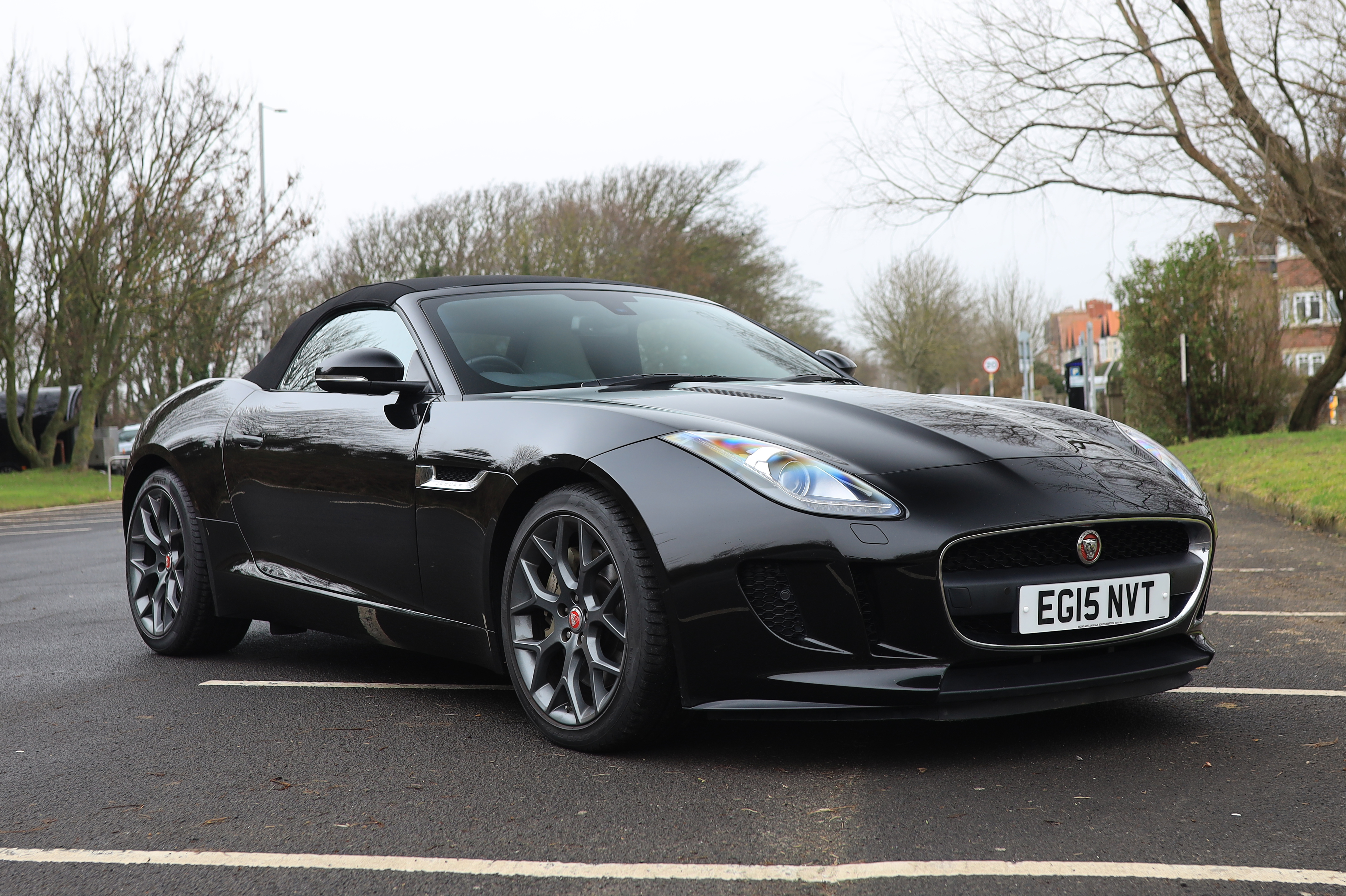 2015 JAGUAR F-TYPE V6 CONVERTIBLE - 21,777 MILES